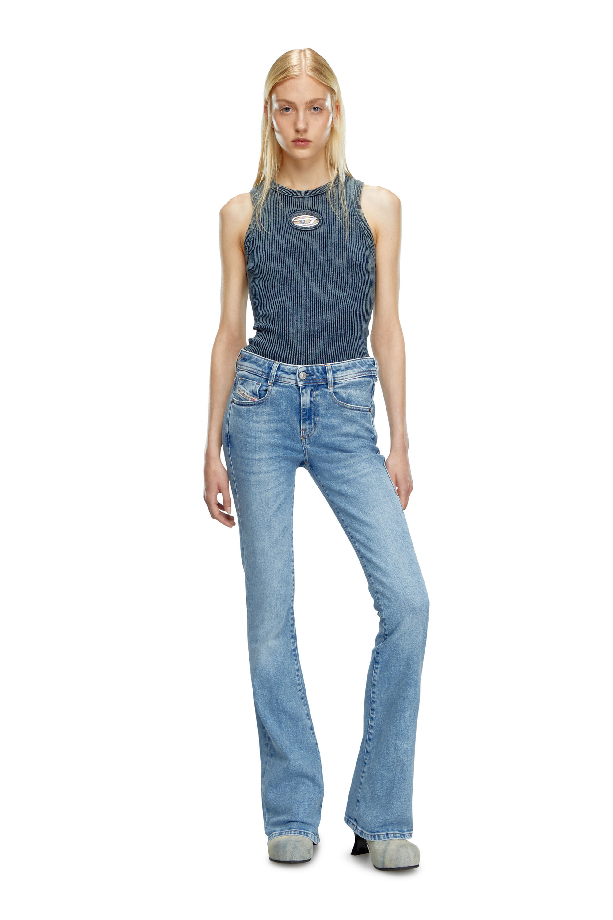 Diesel - Bootcut Jeans 1969 D-Ebbey 9B92L Femme, Bleu Clair - Image 1
