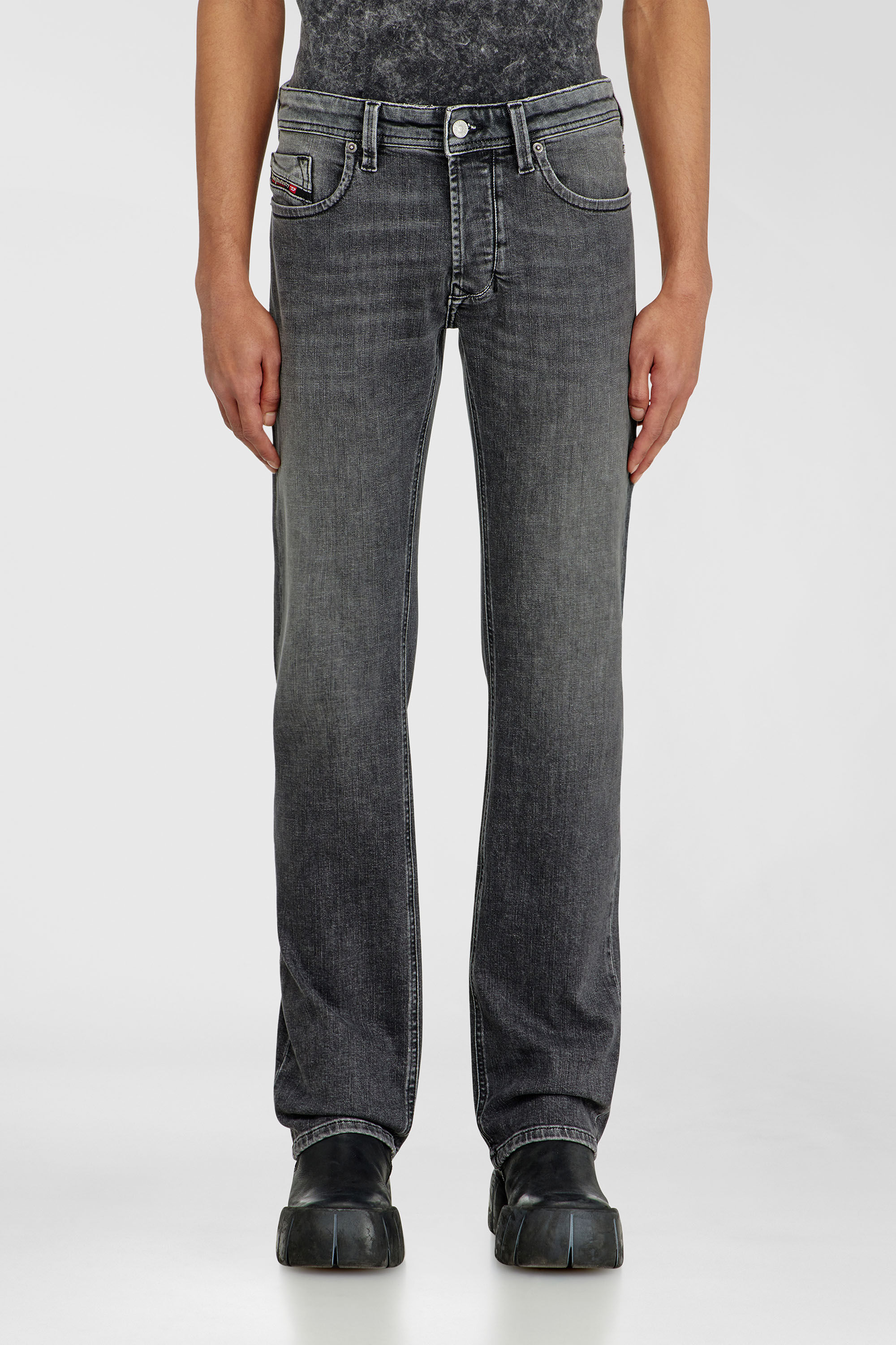 Men's Regular Jeans | Low Waist 1985 LarkeeBlack/Dark grey | Diesel US
