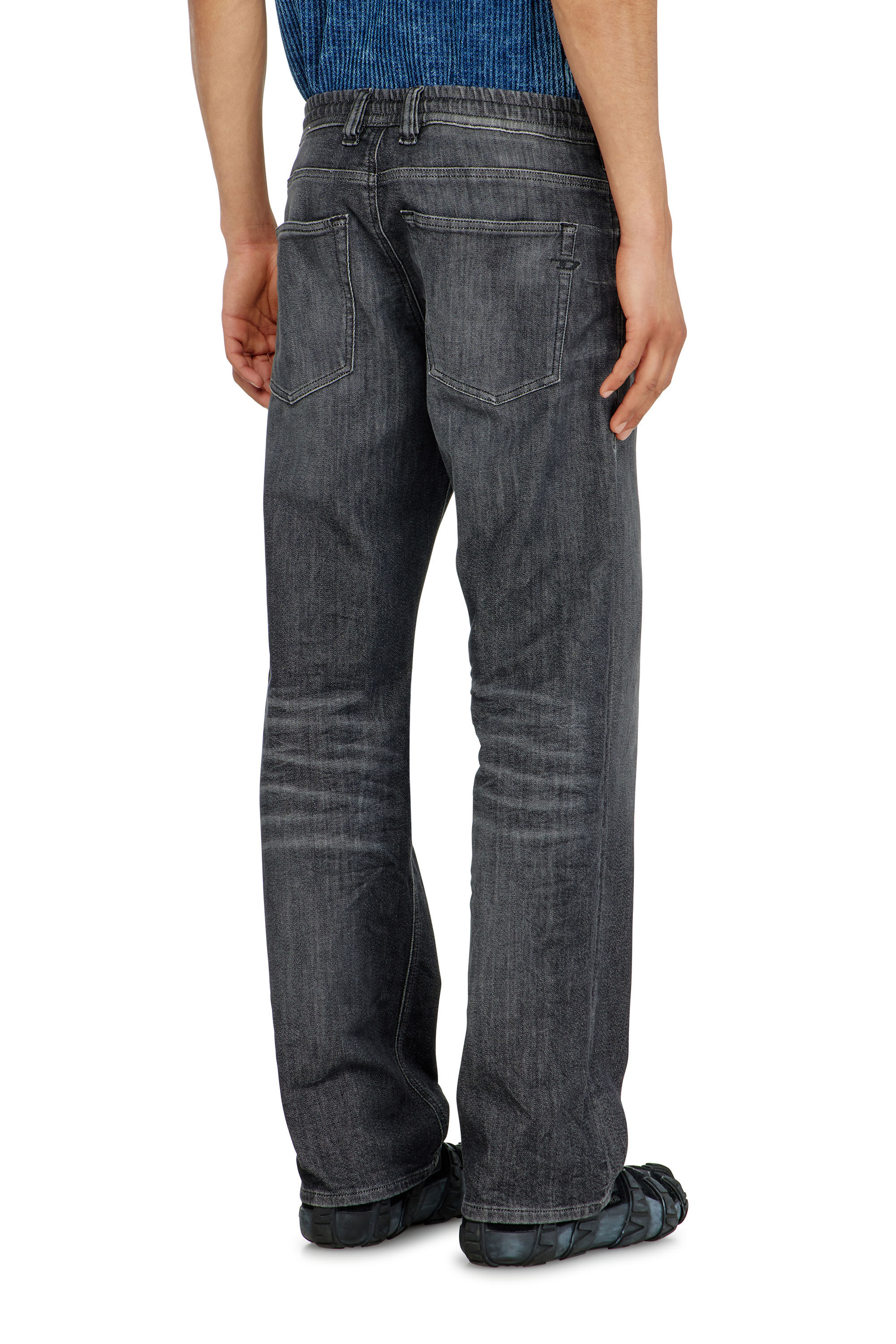 Men's Relaxed Jeans | Black/Dark Grey | Diesel 2080 D-Reel Joggjeans®