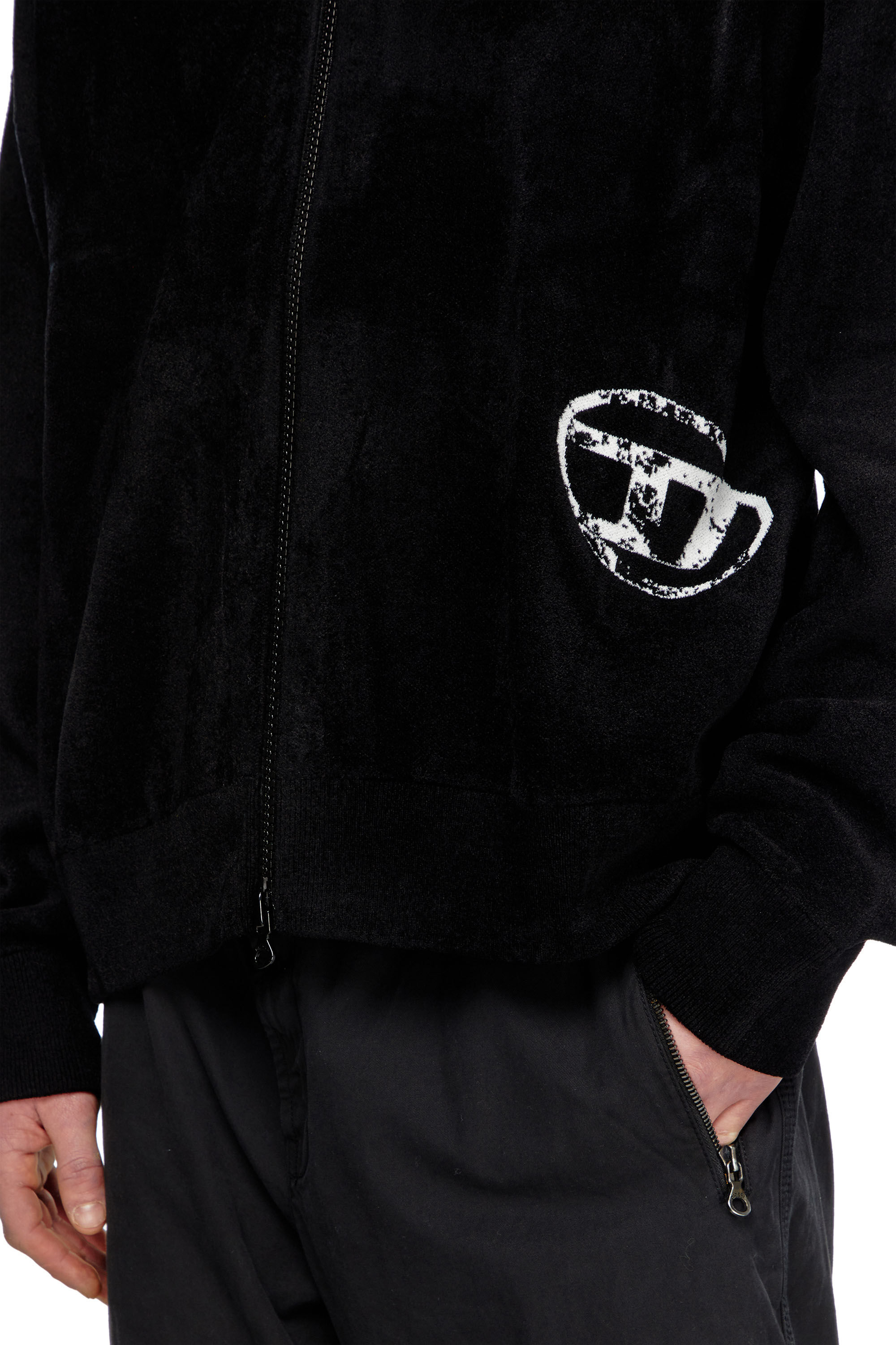 Diesel - K-TRIAJACK, Veste de survêtement avec Oval D effet vieilli Homme in Noir - 5