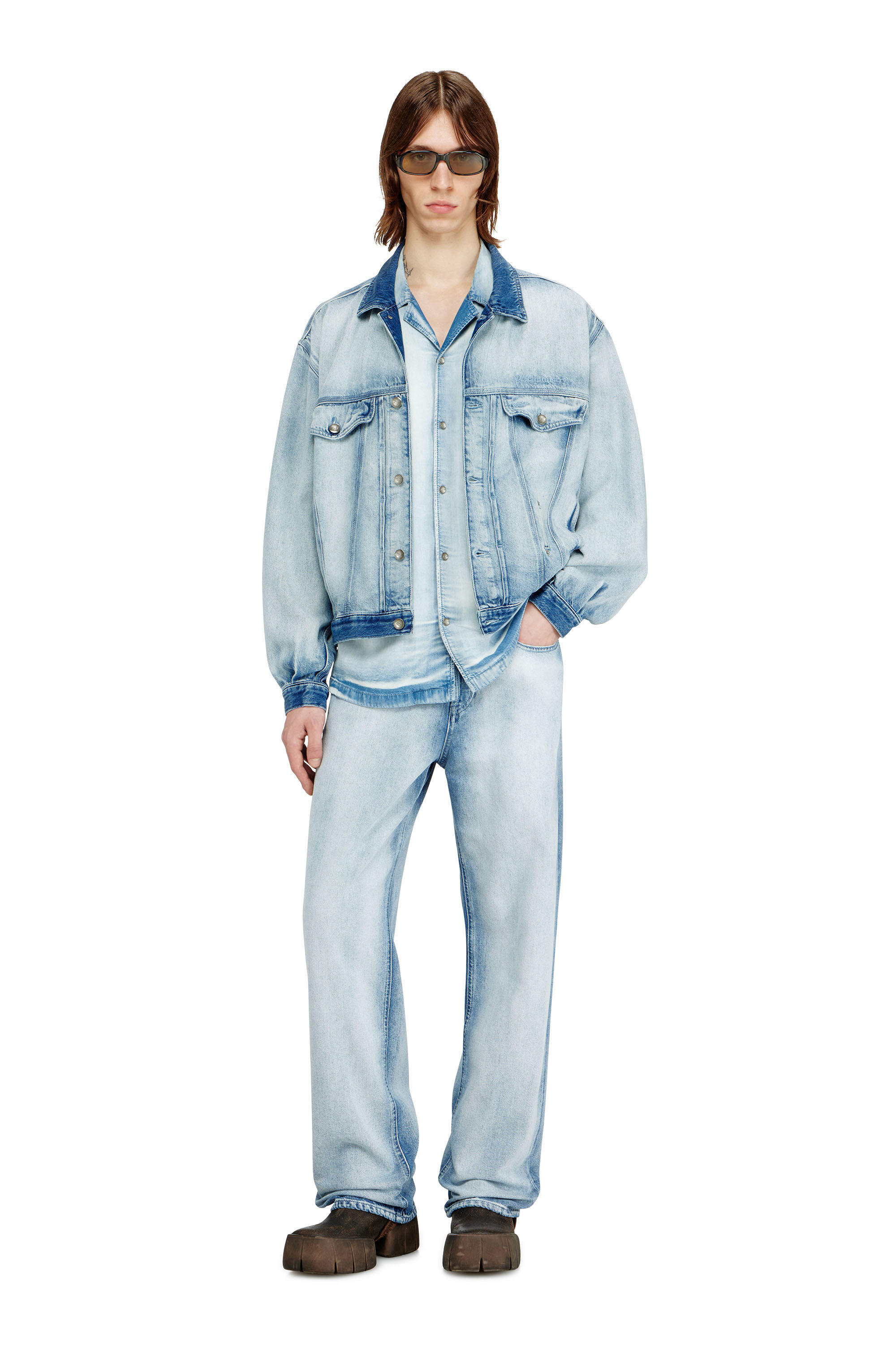Men's Relaxed Jeans | Low Waist 2001 D-MacroLight Blue | Diesel US