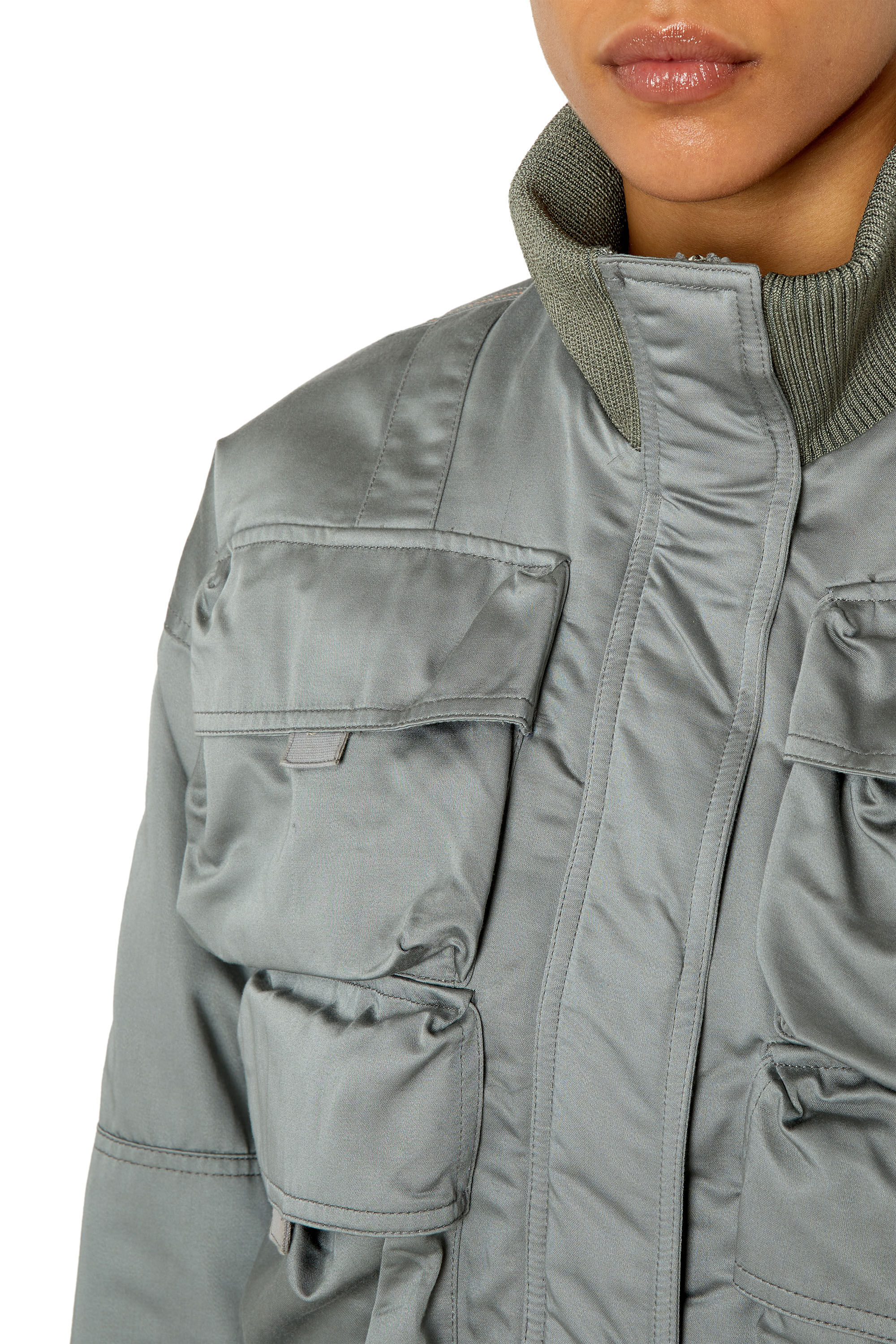 Diesel - G-MILA, Veste utilitaire en satin flammé Femme in Gris - 4