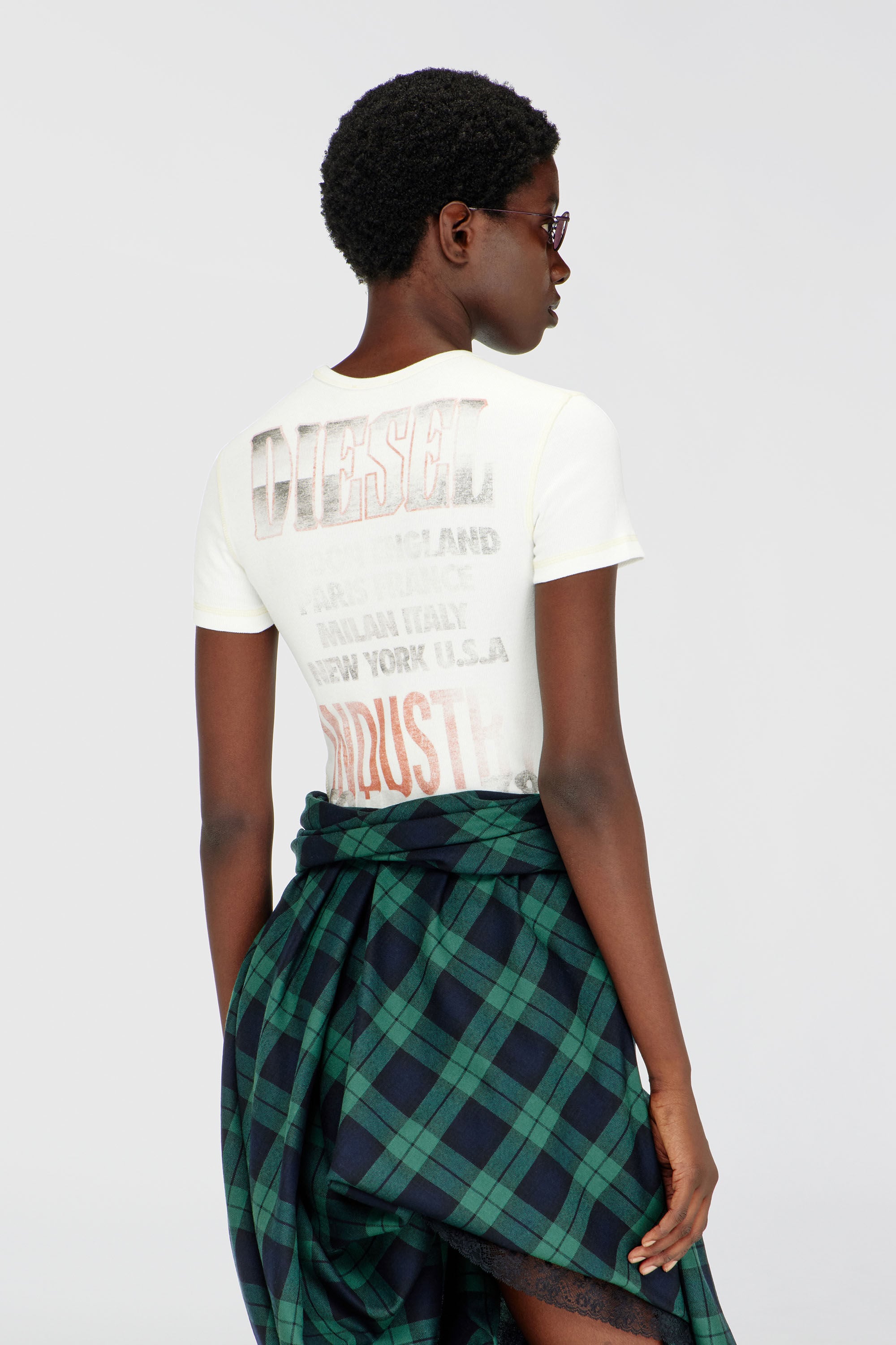 Diesel - T-MARSY-RIB, Camiseta de canal&eacute; con gr&aacute;ficos de concierto Mujer in ToBeDefined - 5