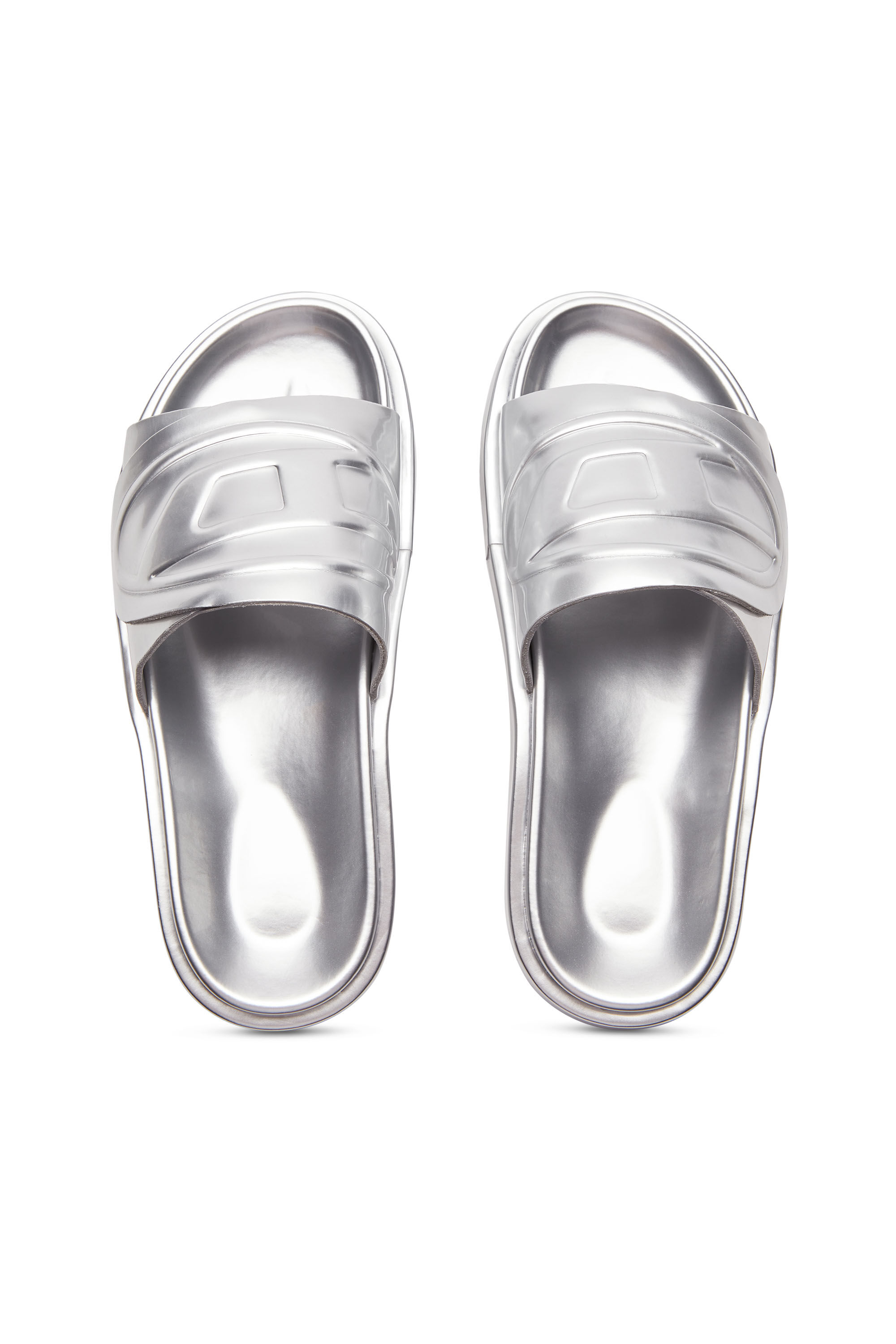 Diesel - SA-SLIDE D OVAL W, Female's Sa-Slide D-Metallic slide sandals with Oval D strap in Silver - 4
