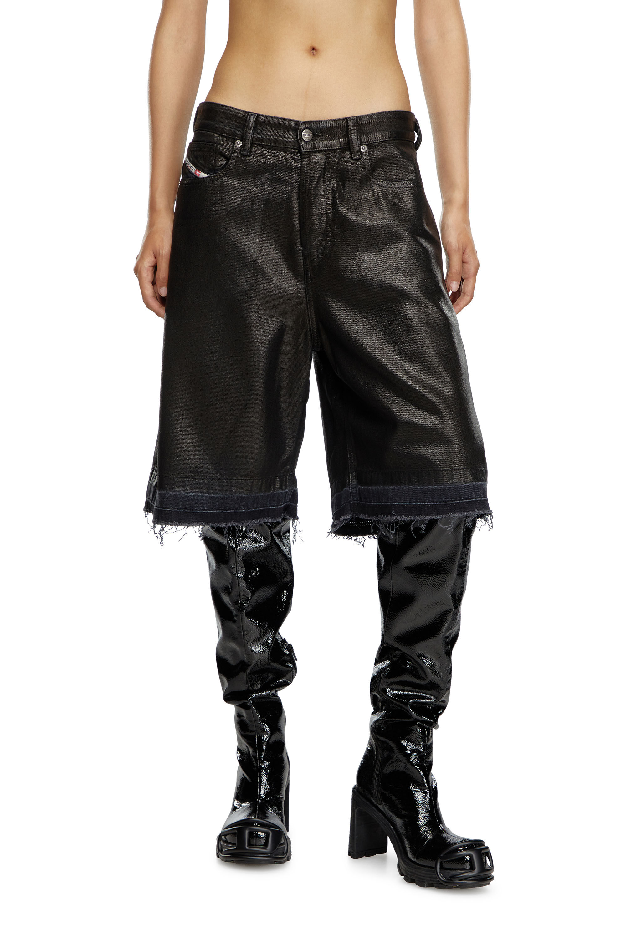 24年製 DIESEL de-sire Shorts Coated Denim Women's Shorts in coated tailoring denim | Black | Diesel
