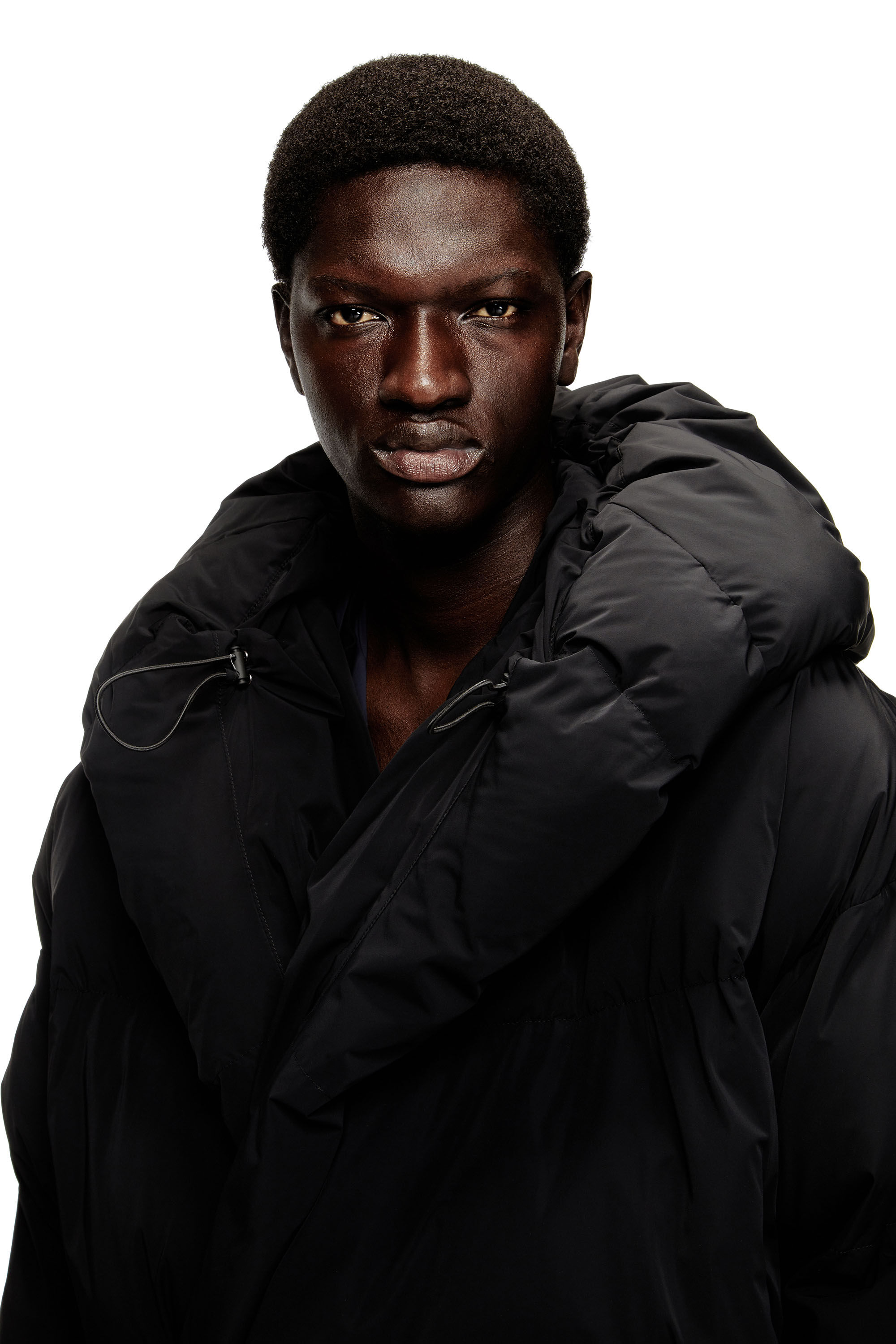 Diesel - J-SCOTTS-PADDED-A, Doudoune enveloppante en nylon stretch Homme in Noir - 4