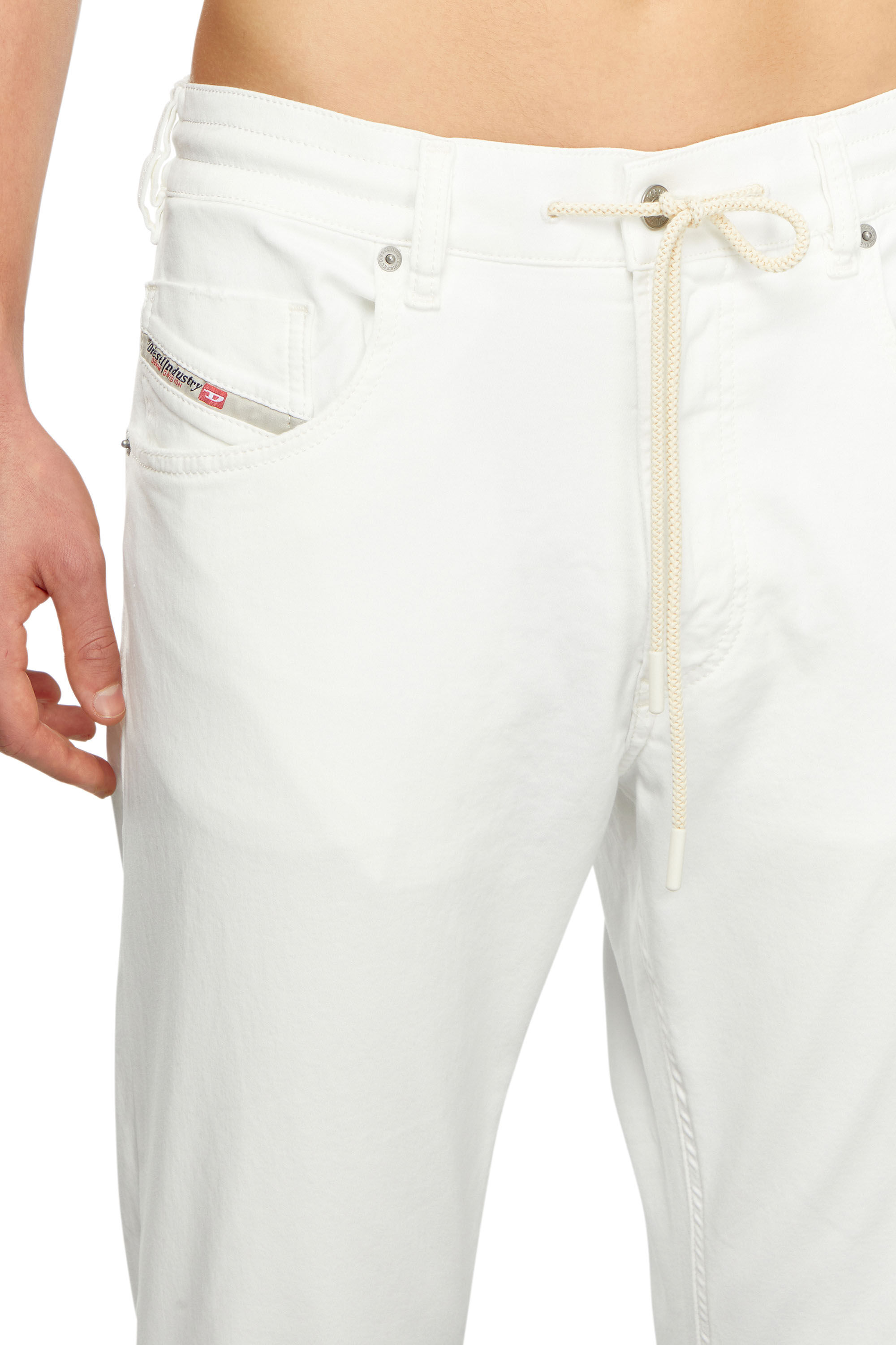 Men's Regular Jeans | White | Diesel 2032 D-Krooley Joggjeans®
