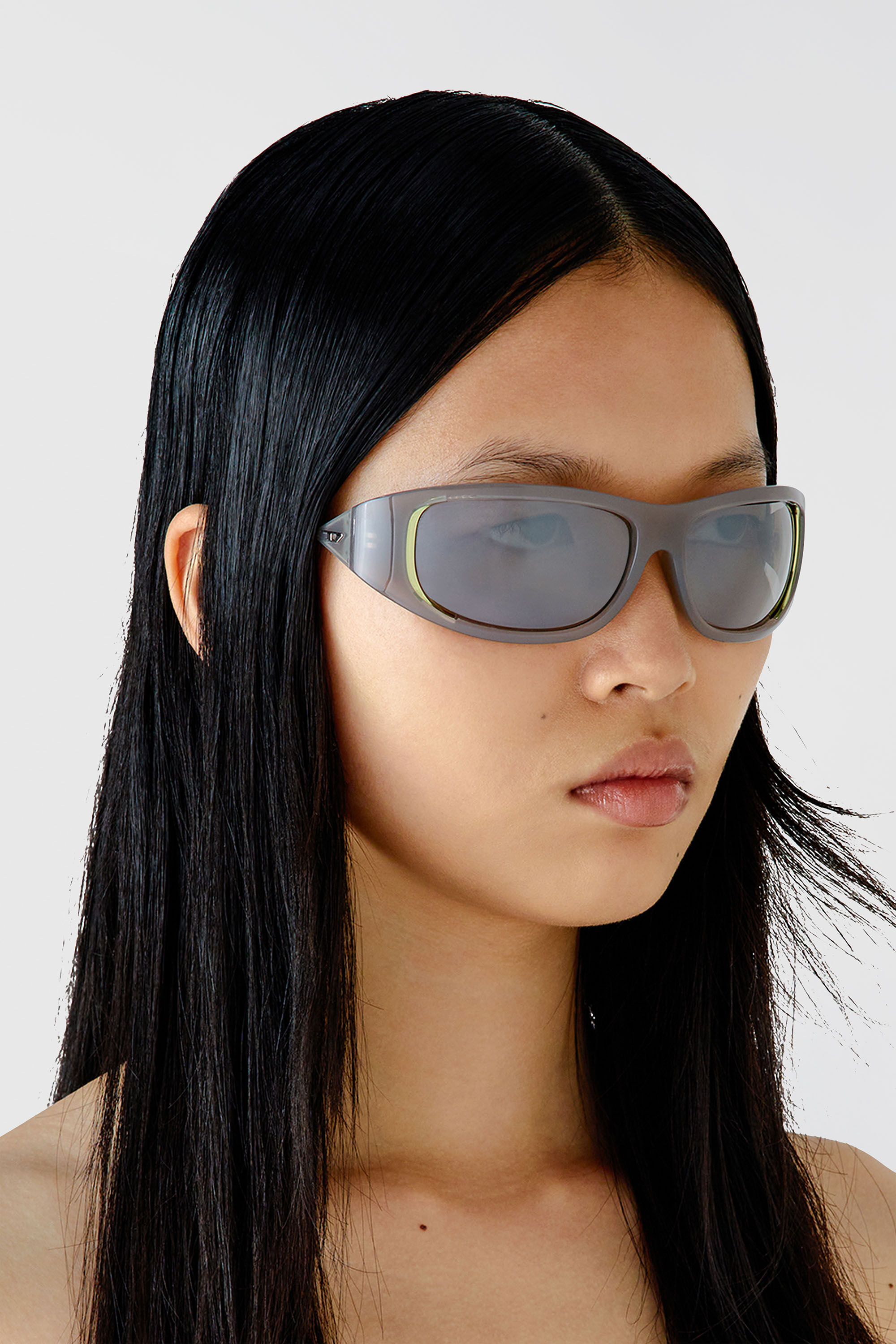 監督　DIESEL 25aw サングラス Women's Wraparound style sunglasses | Grey | Diesel {{Country}}