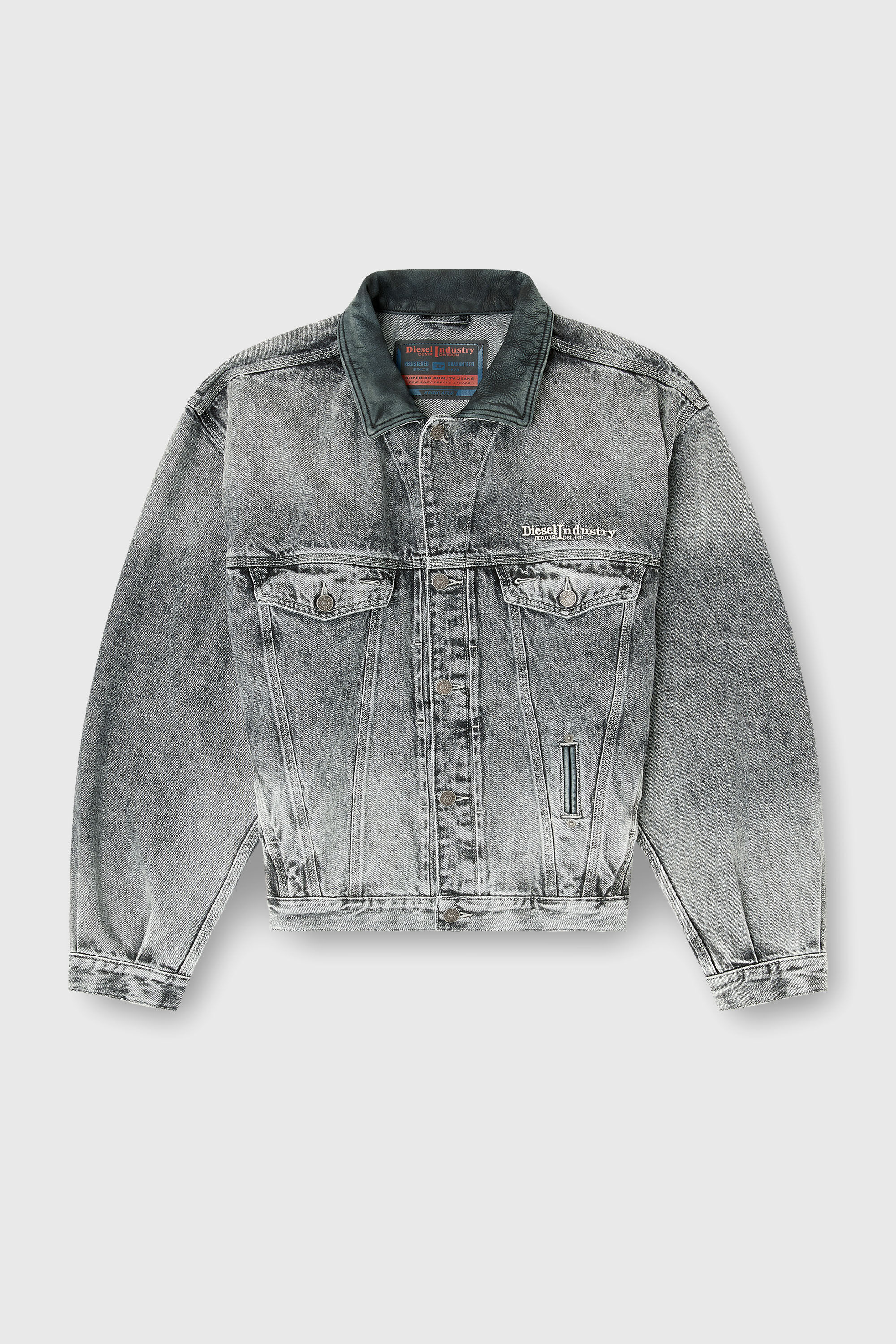 Diesel - D-DENVER-S, Unisex's Denim trucker jacket with tonal leather trims in Grey - 2