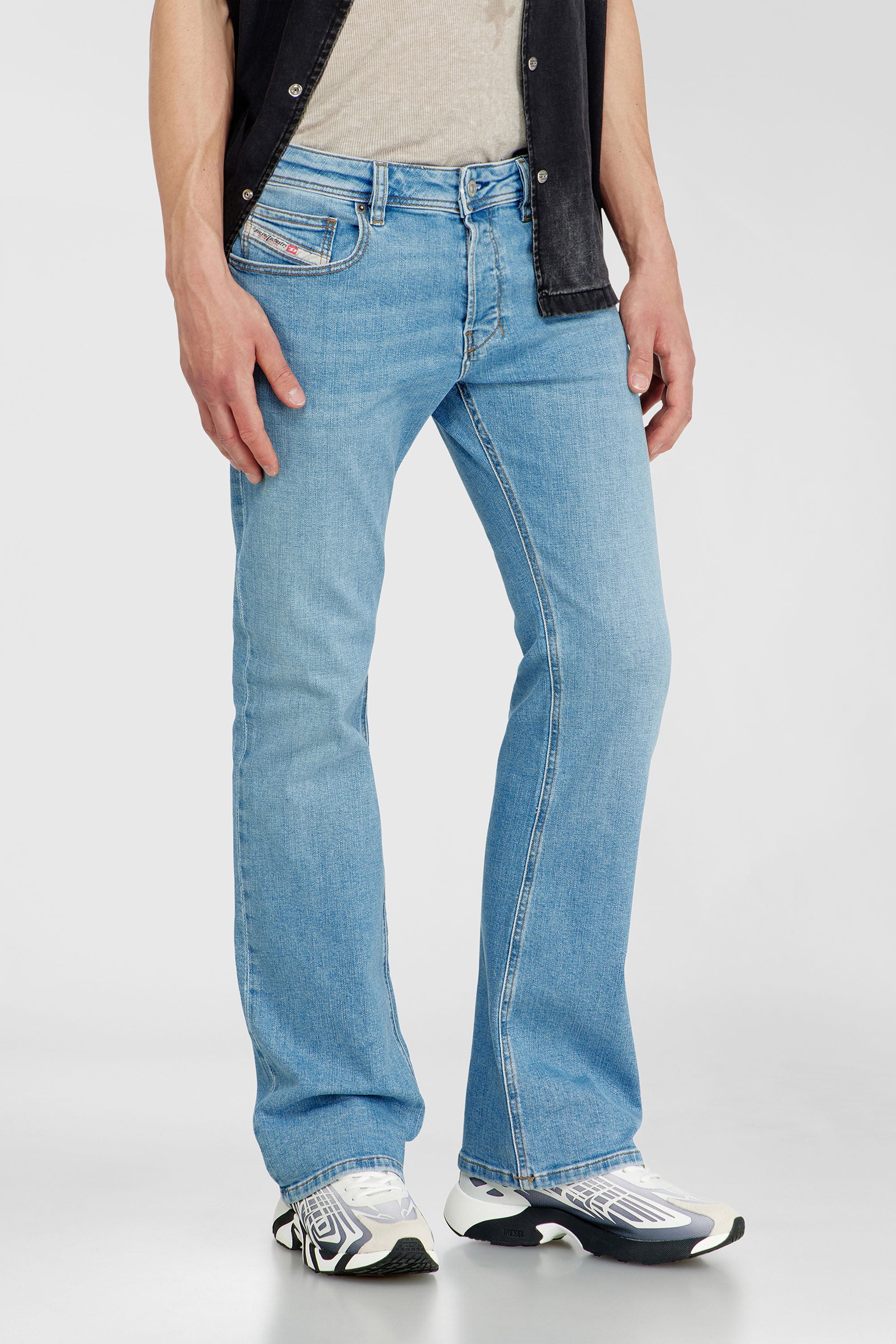 Diesel - Man's Bootcut Jeans 2007 Zatiny 0HDBJ, Light Blue - 7