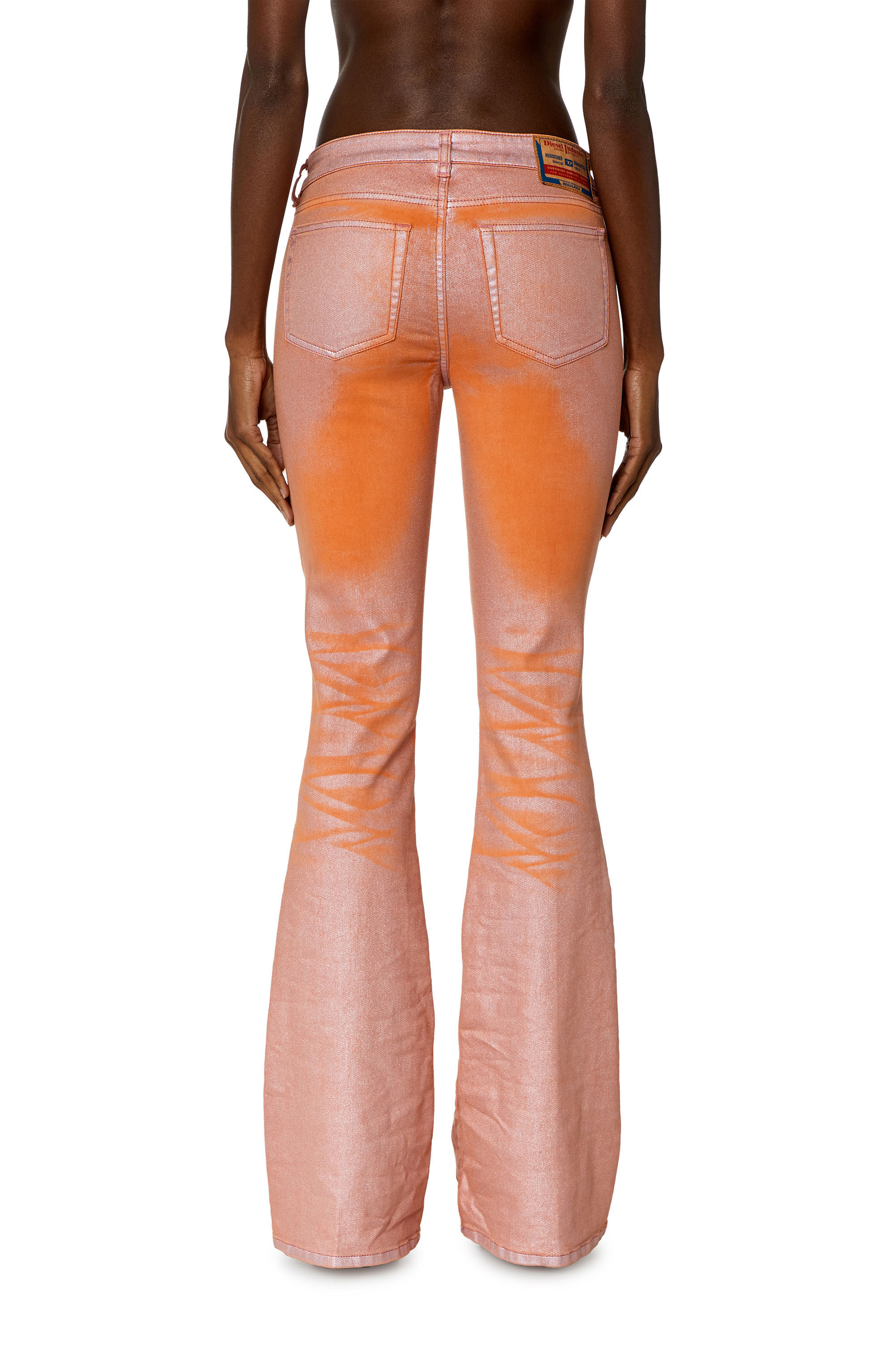 Diesel - Bootcut Jeans 1969 D-Ebbey 068KT Femme, Rose/Orange - Image 5
