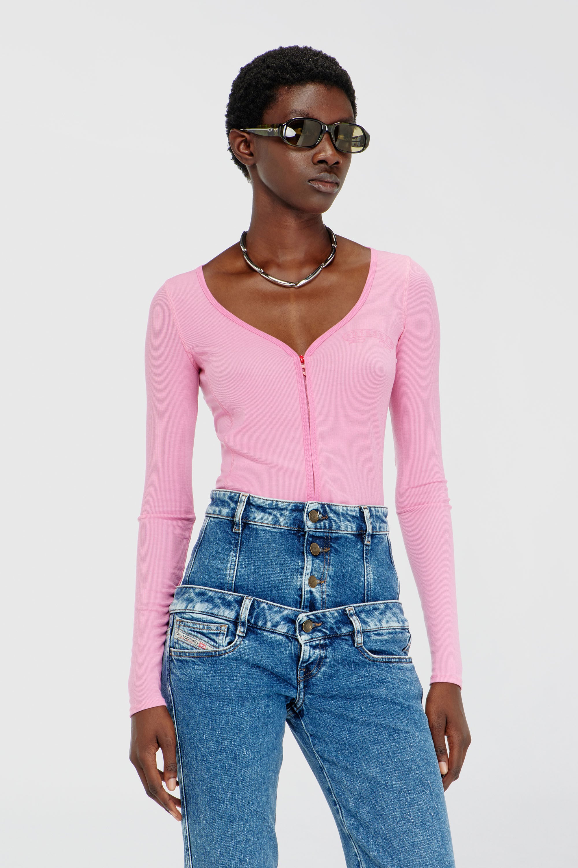 Diesel - T-RIBI-LS-AA1, Top slim de lyocell con cuello en V y zip Mujer in Rosa - 3