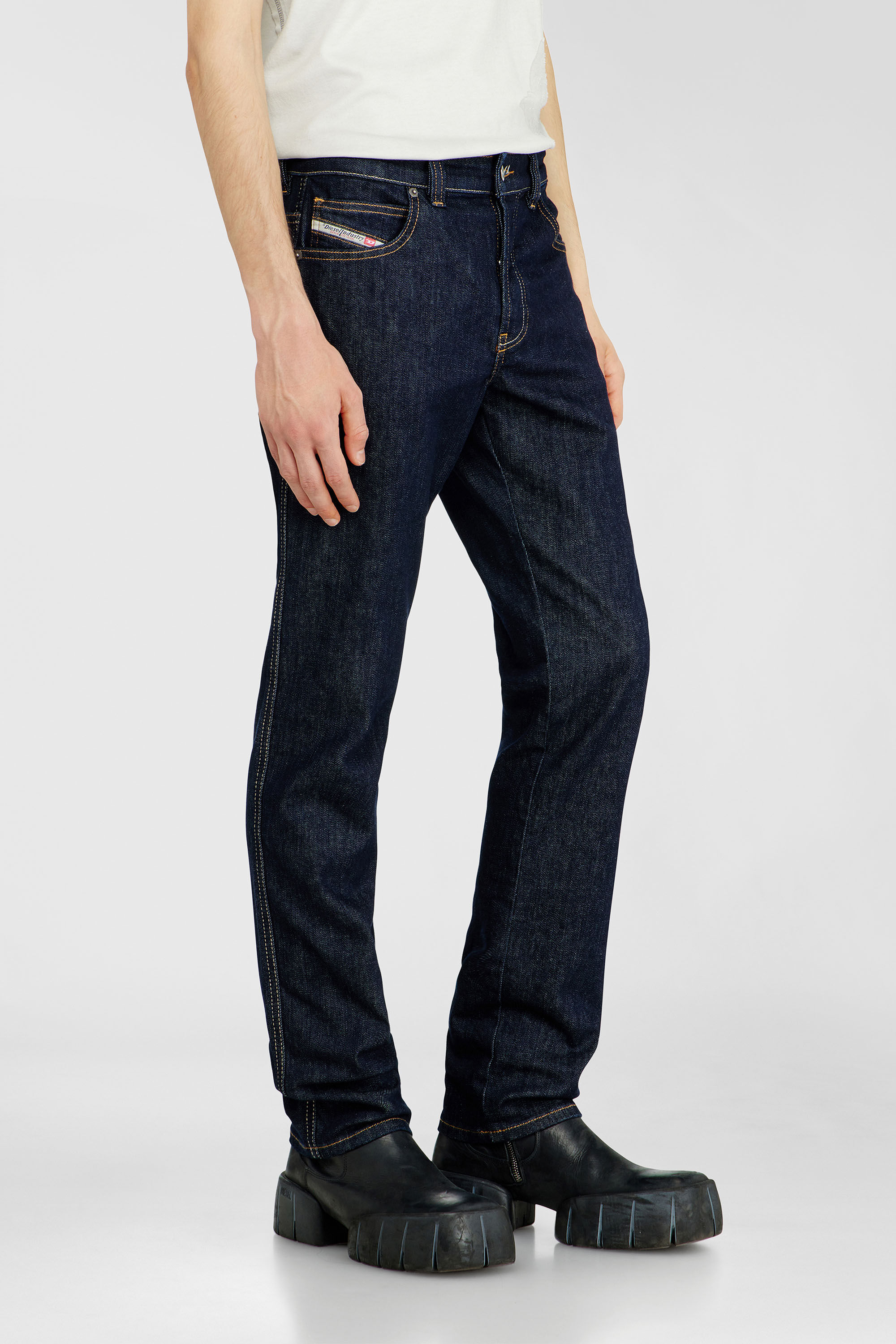 パンツ 00s Archive Diesel Black Gold Slim Denim Men's Slim Jeans | Regular Waist 1993 D-VylDark Blue | Diesel US