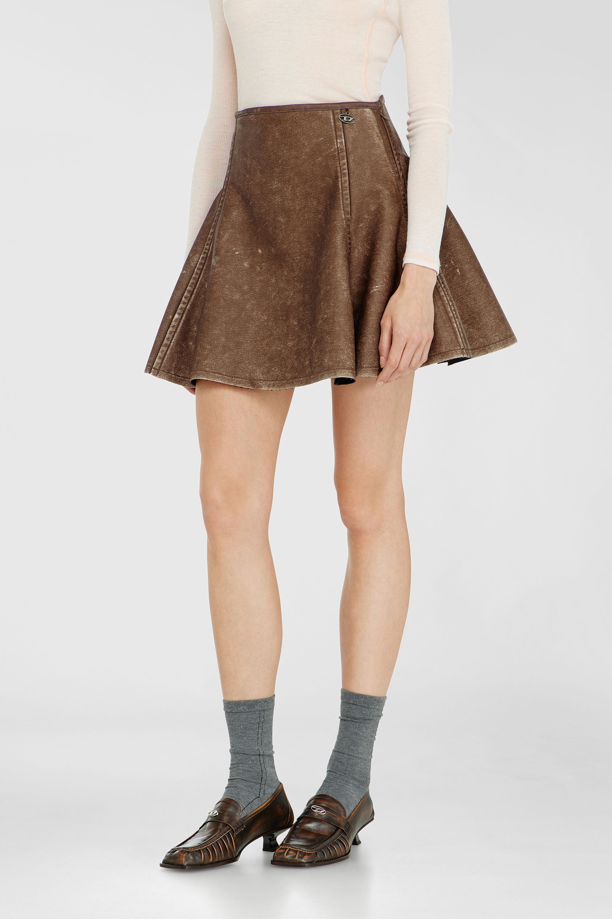 Diesel - O-ERINA, Female's Flared miniskirt in bonded material in Brown - 3