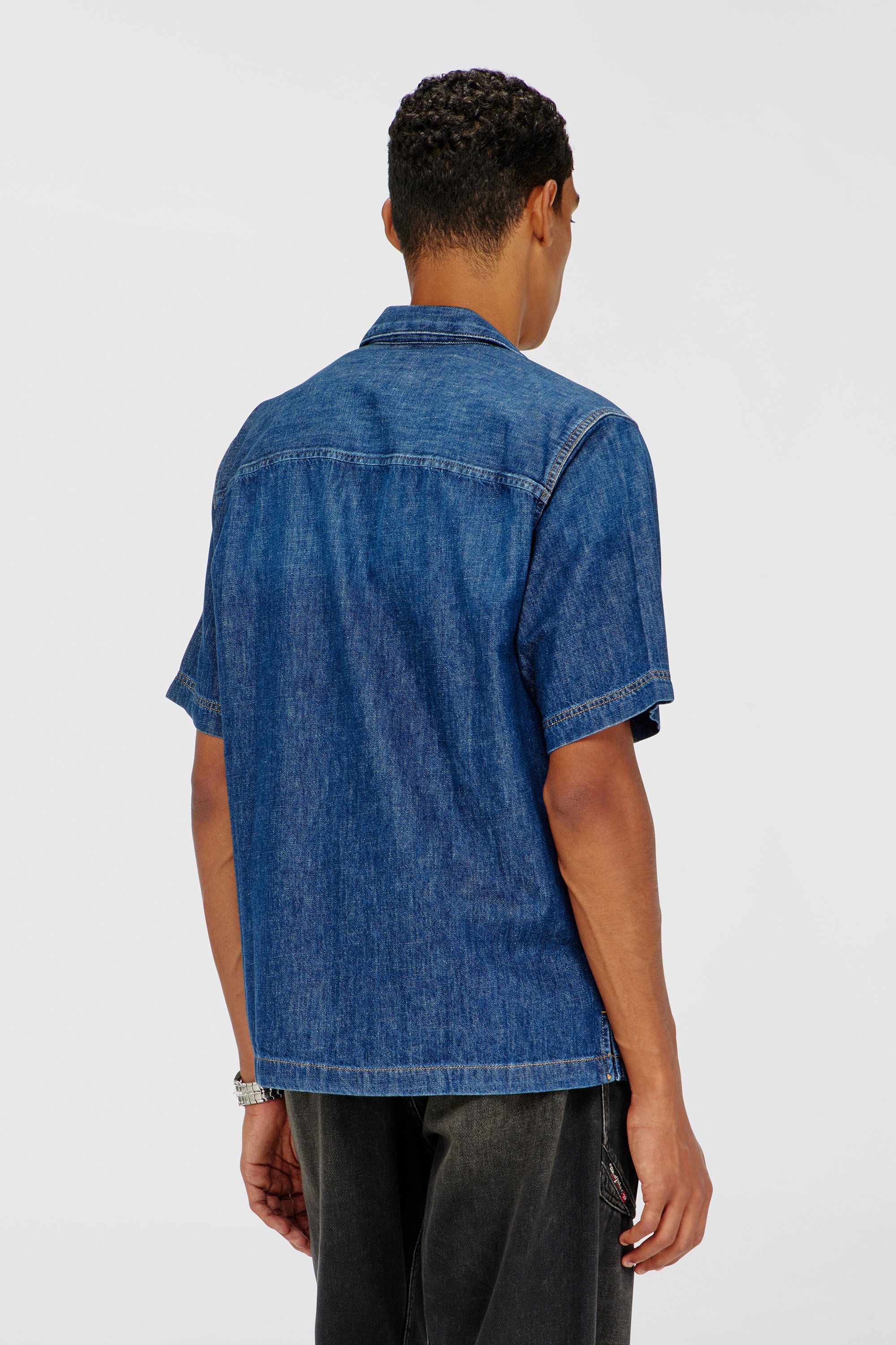 Diesel - D-PAROSHORT, Camisa de bolos en denim Hombre in Azul marino - 4