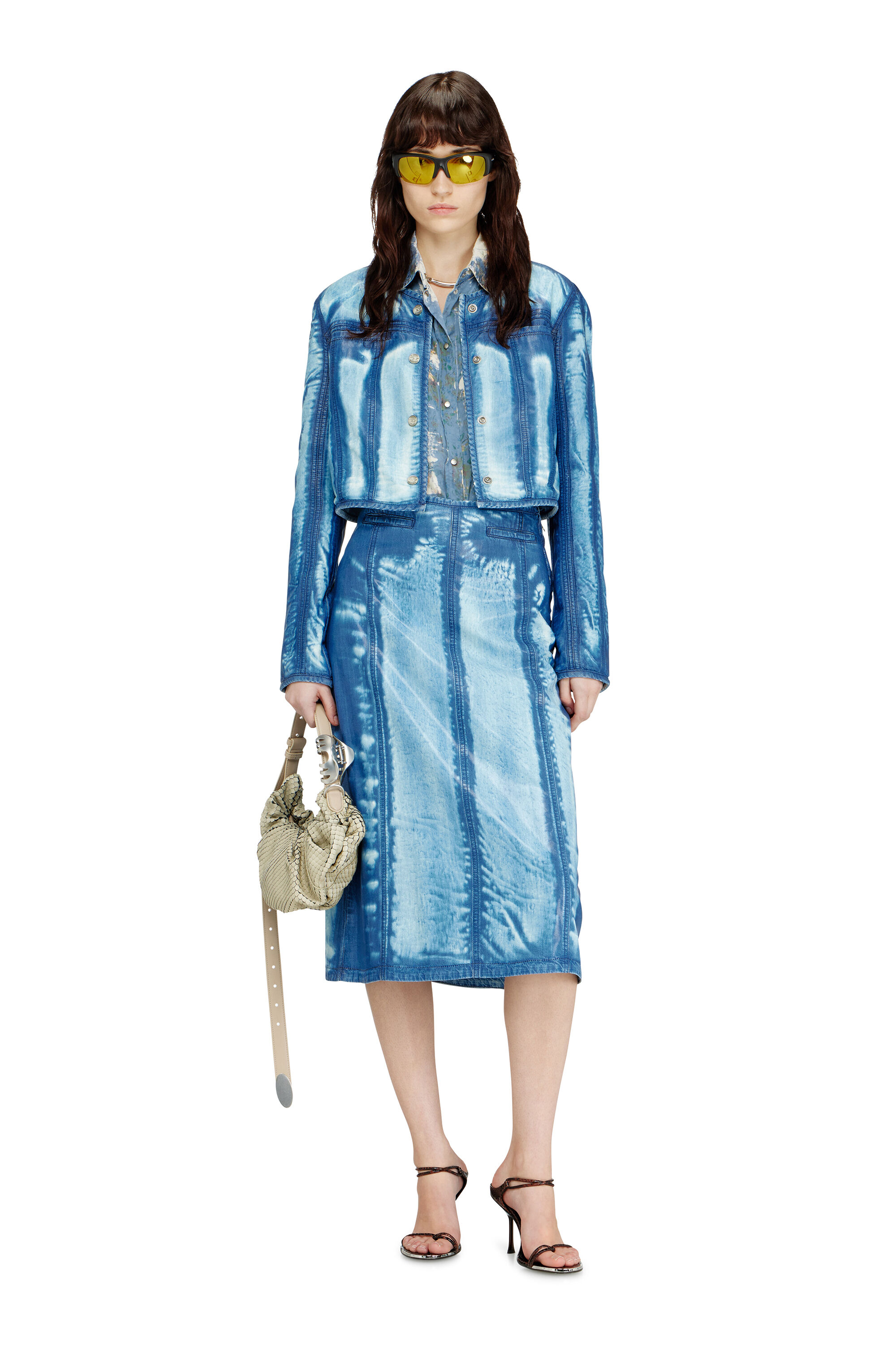 Diesel - GRAB-D HOBO S, Grab-D-Sac hobo froiss&eacute; en cuir textur&eacute; Femme in Beige - 1