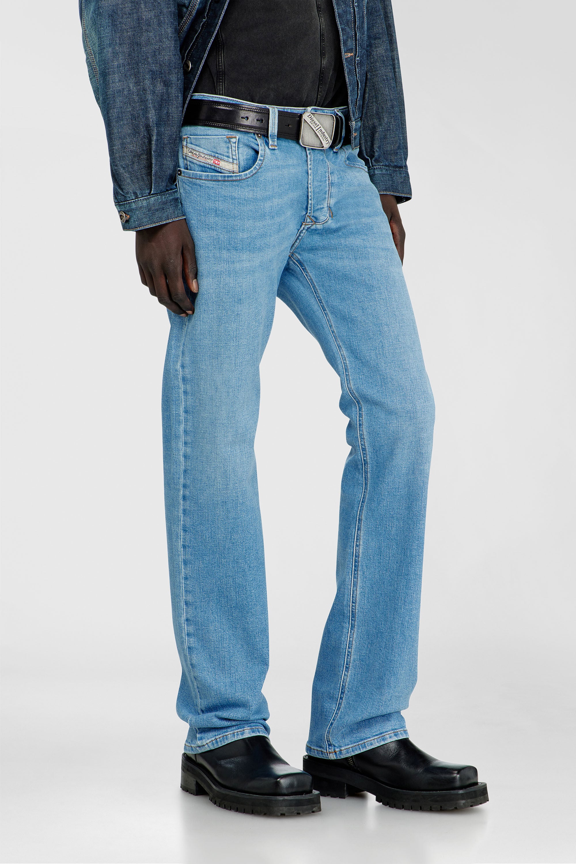 Diesel - Male's Regular Jeans 1985 Larkee 0HDBJ, Light Blue - 7
