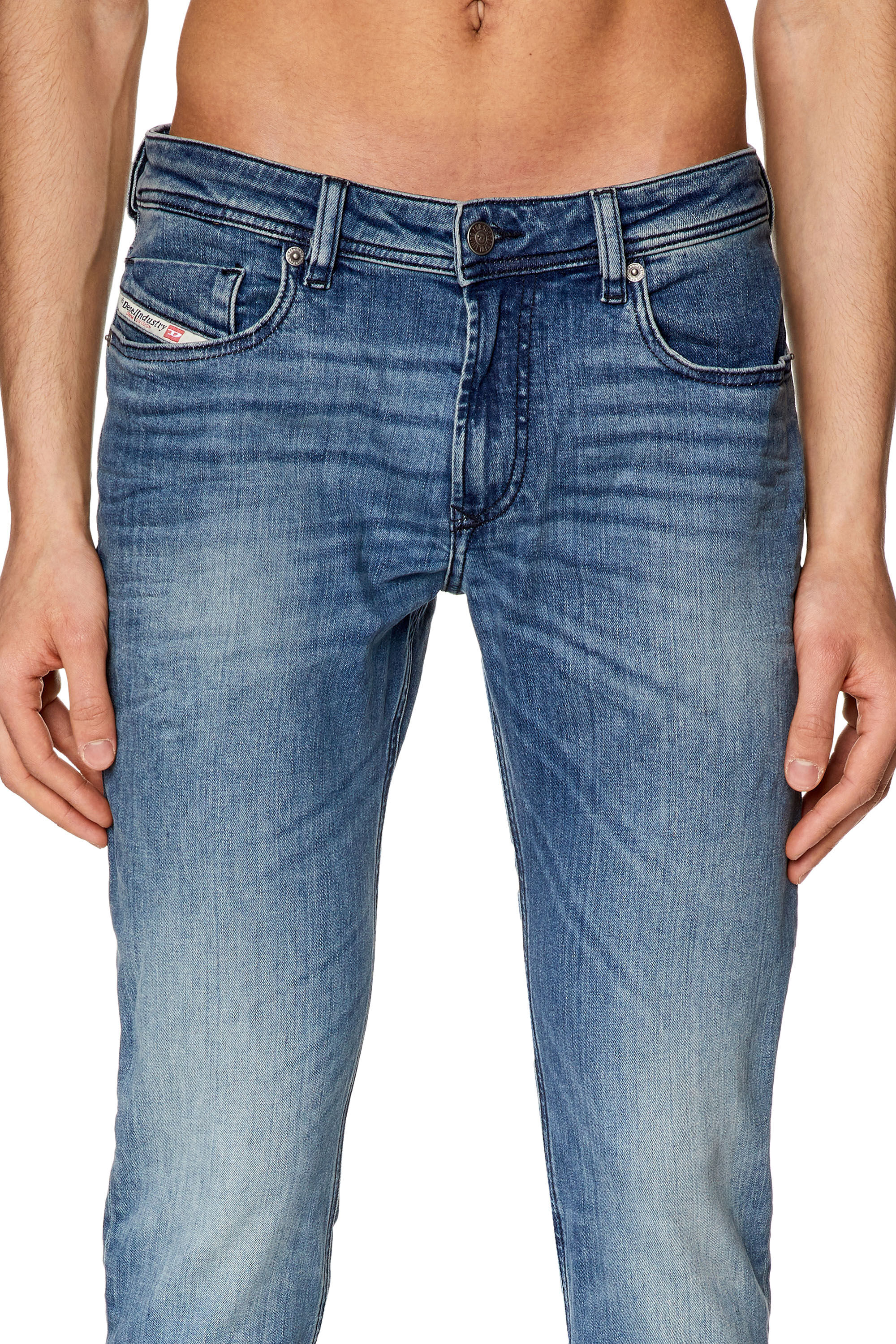 Men's Skinny Jeans | Low 1979 SleenkerMedium blue | Diesel US