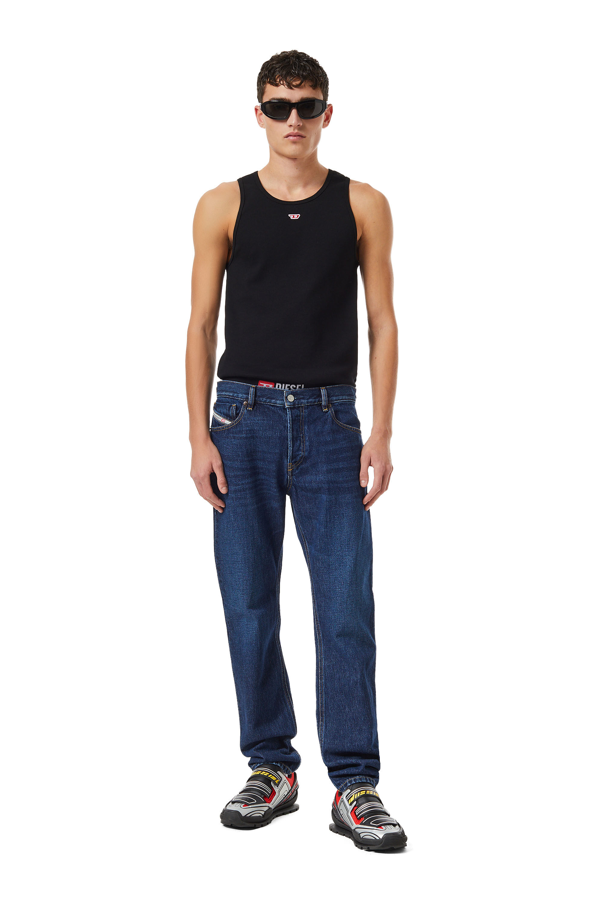 Diesel - Straight Jeans 1995 D-Sark 09C03, Straight Jeans - 1995 D-Sark Homme in Bleu - 1