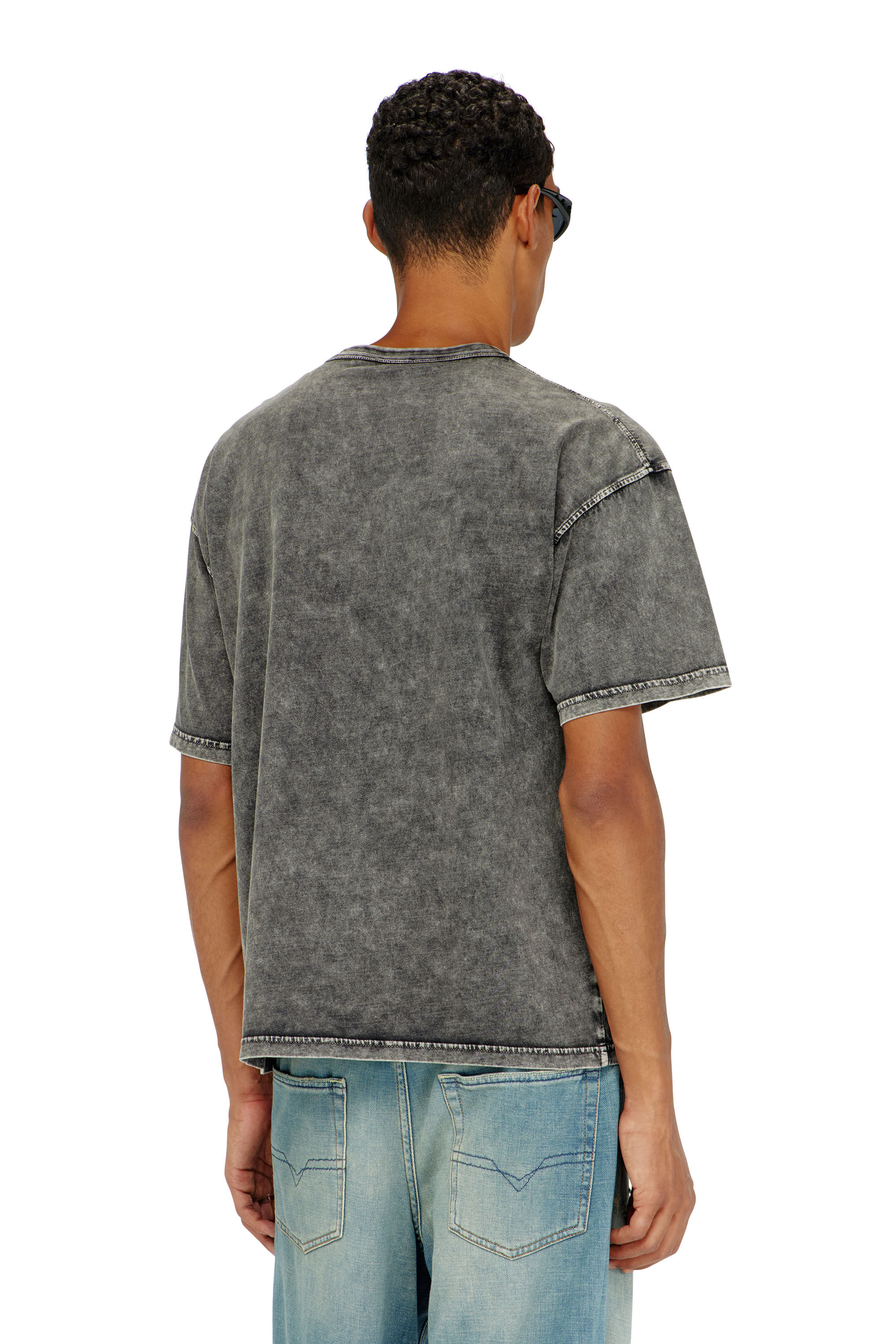Men's Relaxed cotton T-shirt with Oval D applique | Black | Diesel US