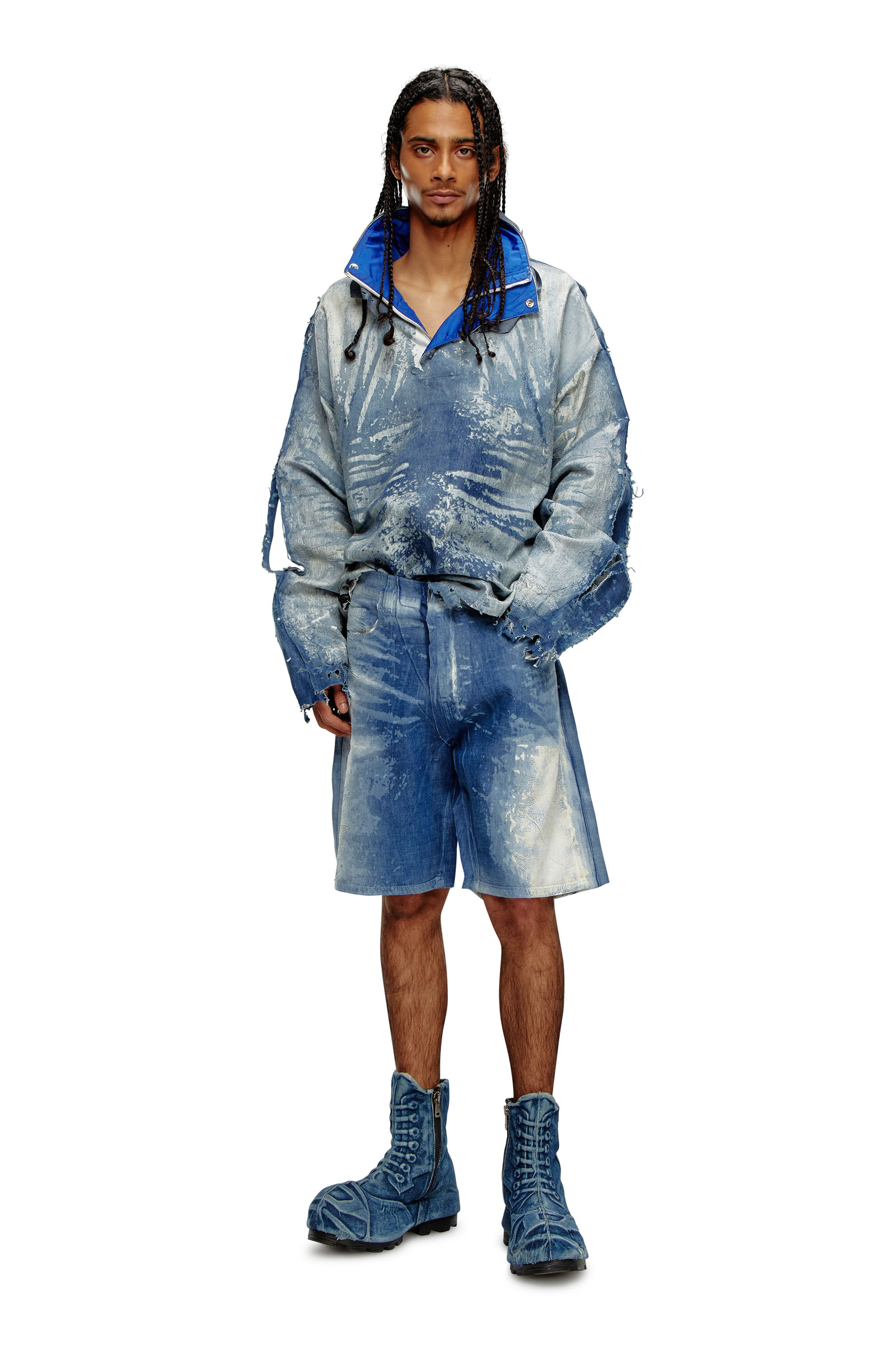 Diesel - D-SHORTY-FSE, Short en denim effet peel-off dévoré Homme in Bleu - 1
