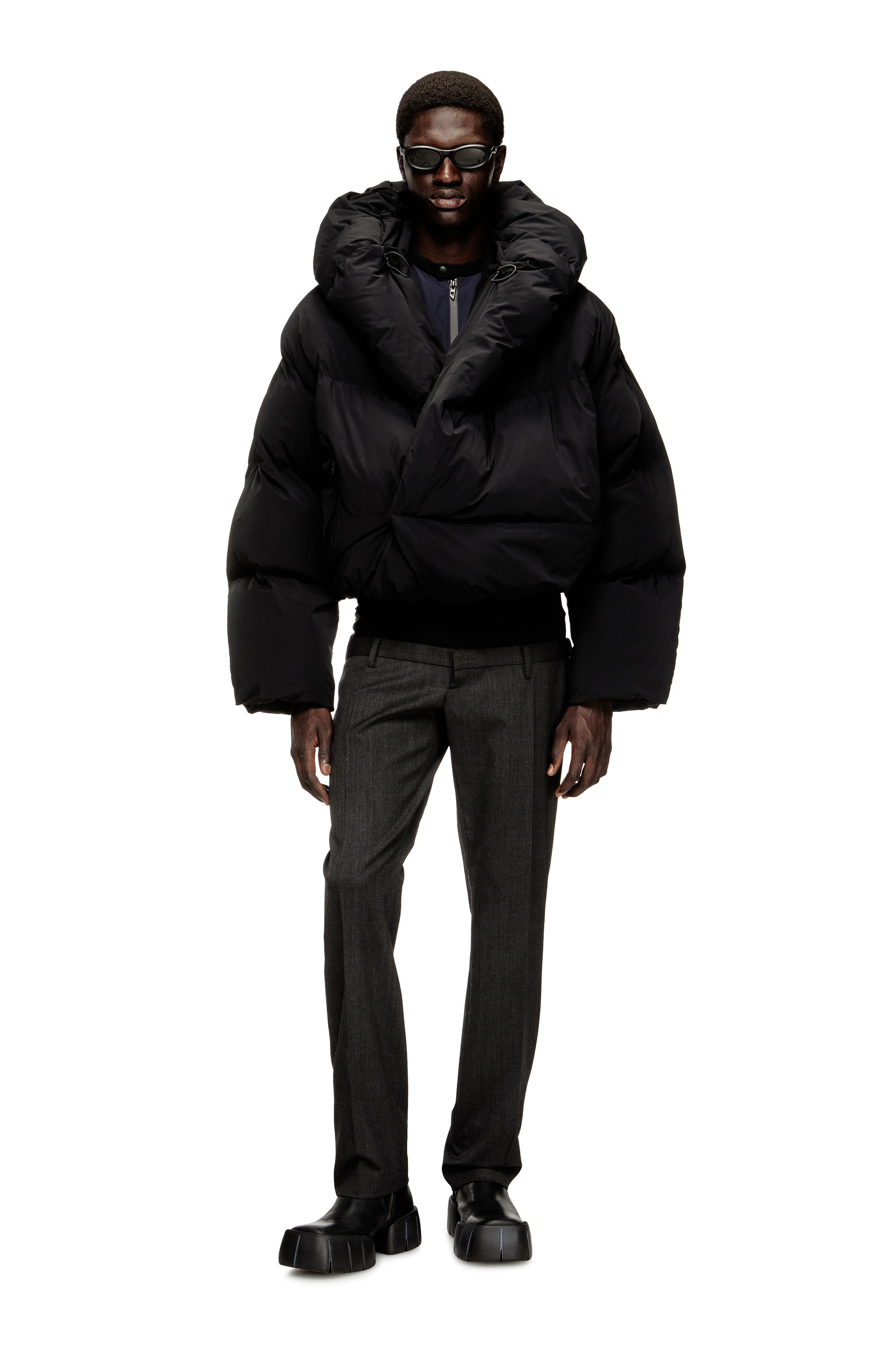 Diesel - J-SCOTTS-PADDED-A, Doudoune enveloppante en nylon stretch Homme in Noir - 1