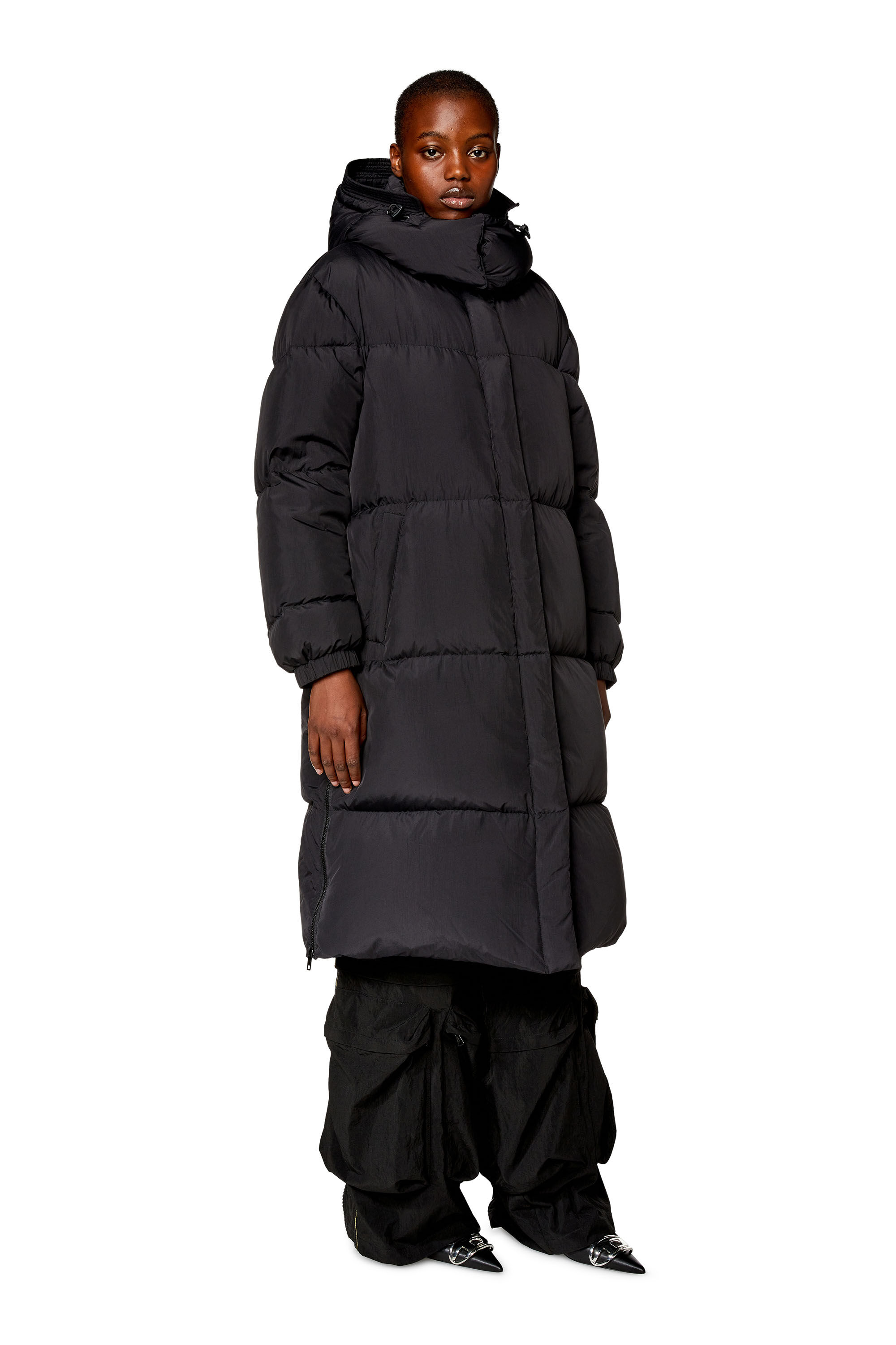 Diesel - W-PEYT, Doudoune en taslan de nylon recyclé Femme in Noir - 1