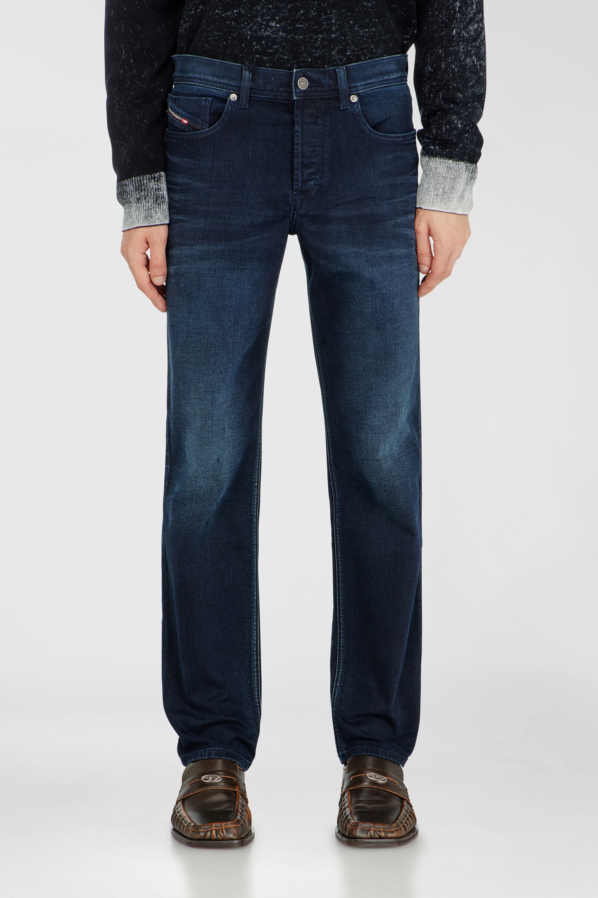 Diesel - Regular Jeans 2023 D-Finitive 0BMBX Hombre, Azul Oscuro - 4