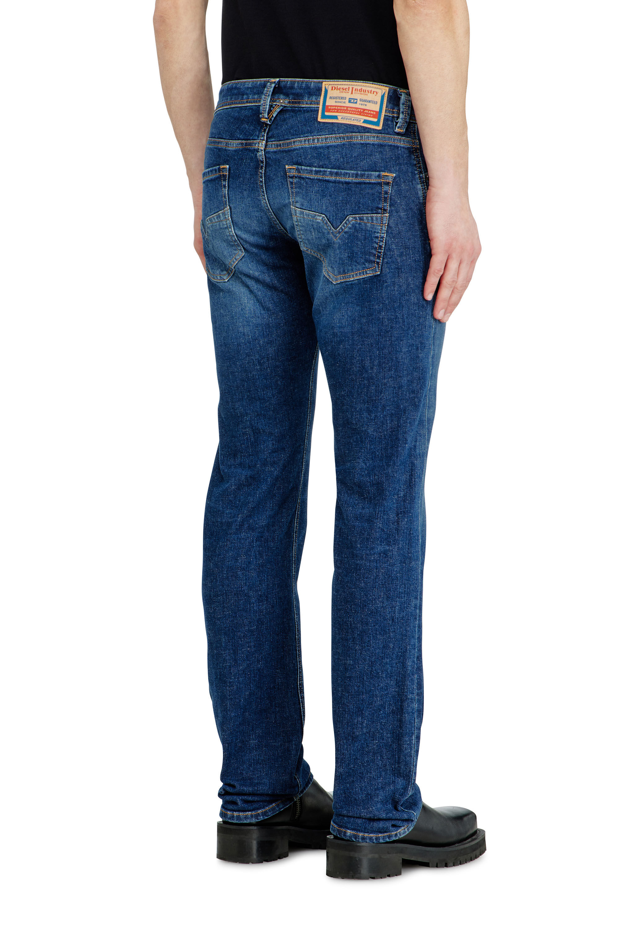 Diesel - Man's Regular Jeans 1985 Larkee 09J47, Dark Blue - 5