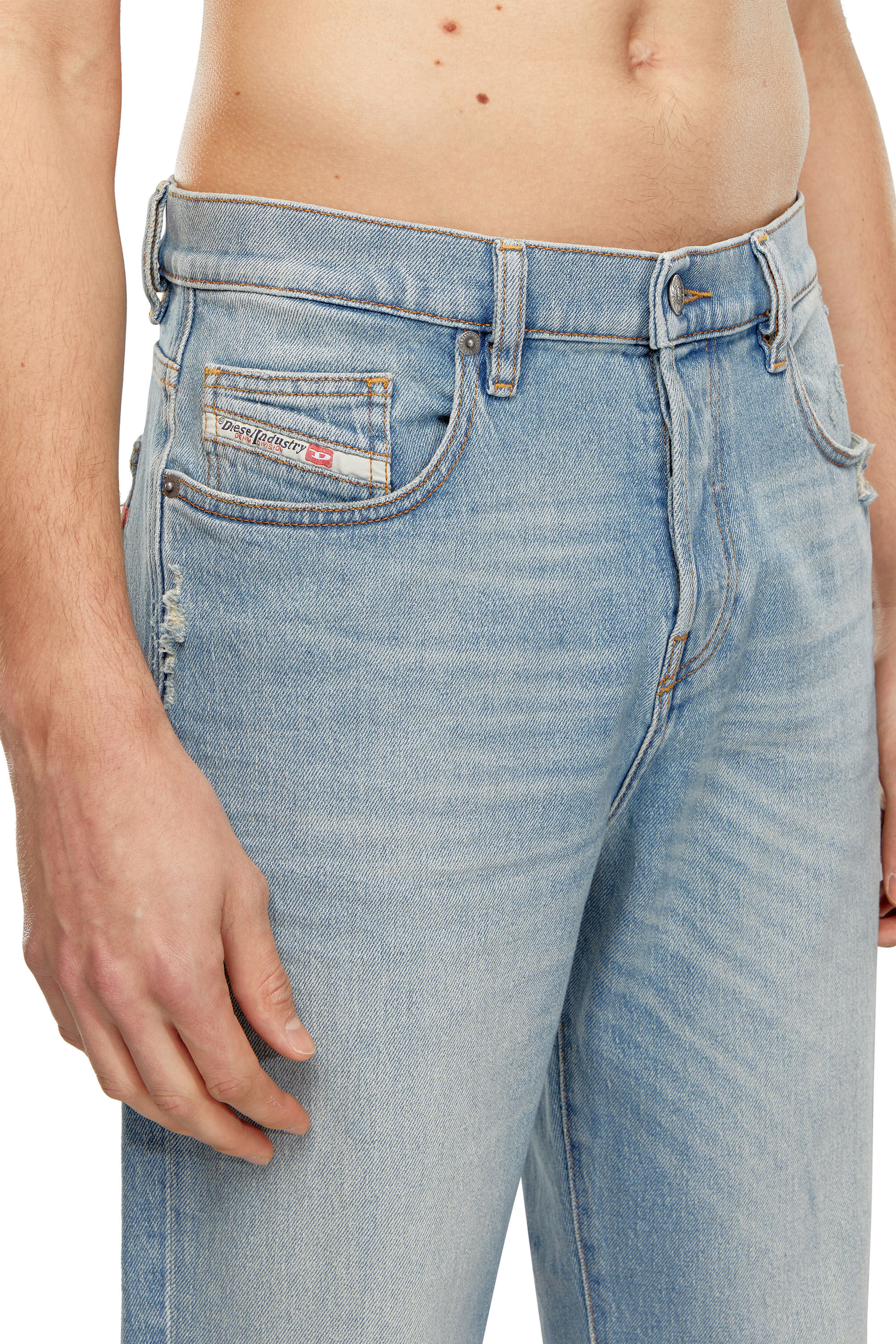 Diesel - Regular Jeans 2020 D-Viker 09H39 Homme, Bleu Clair - Image 5