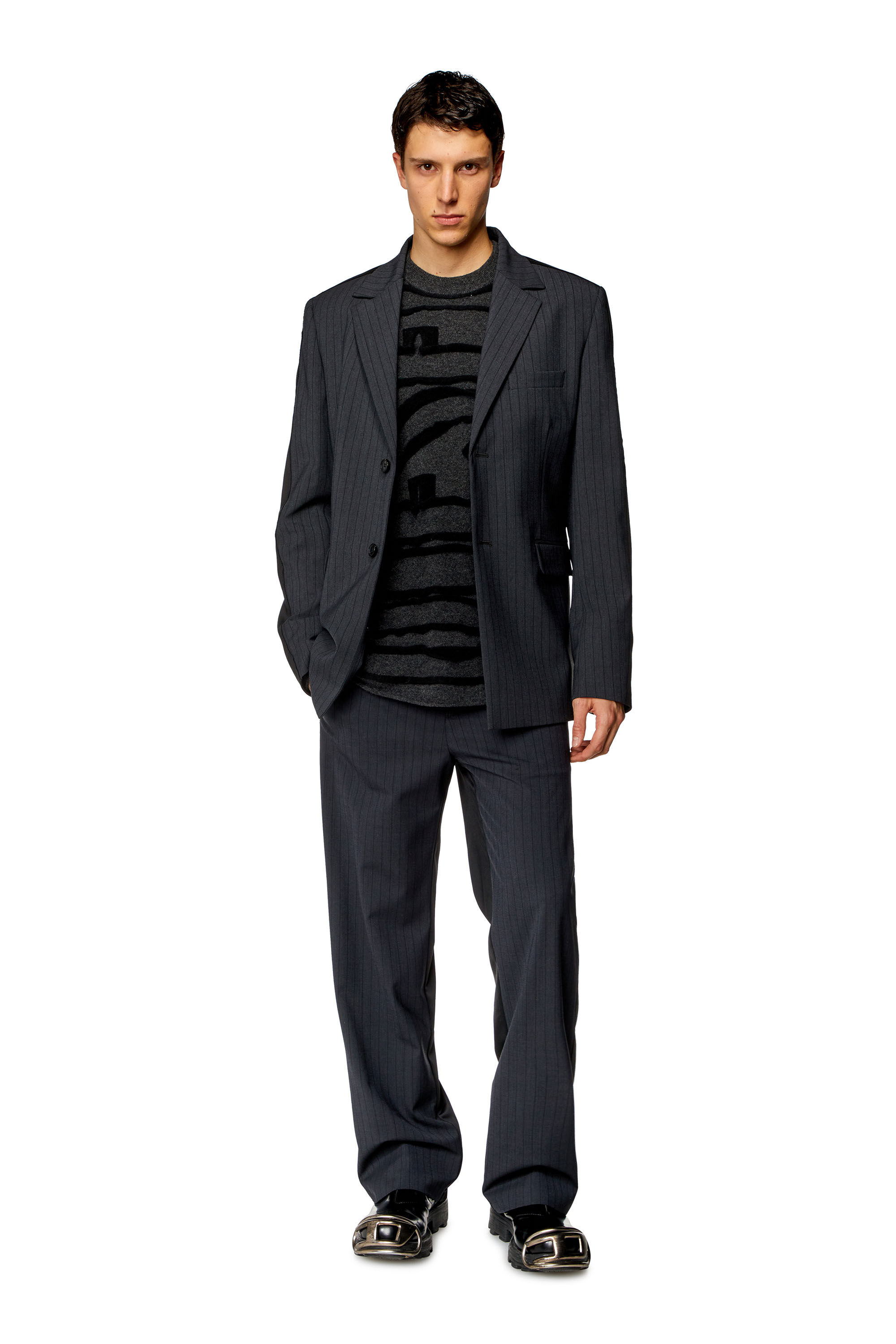 Diesel - P-WIRE, Pantalon hybride à fines rayures Homme in Gris - 1