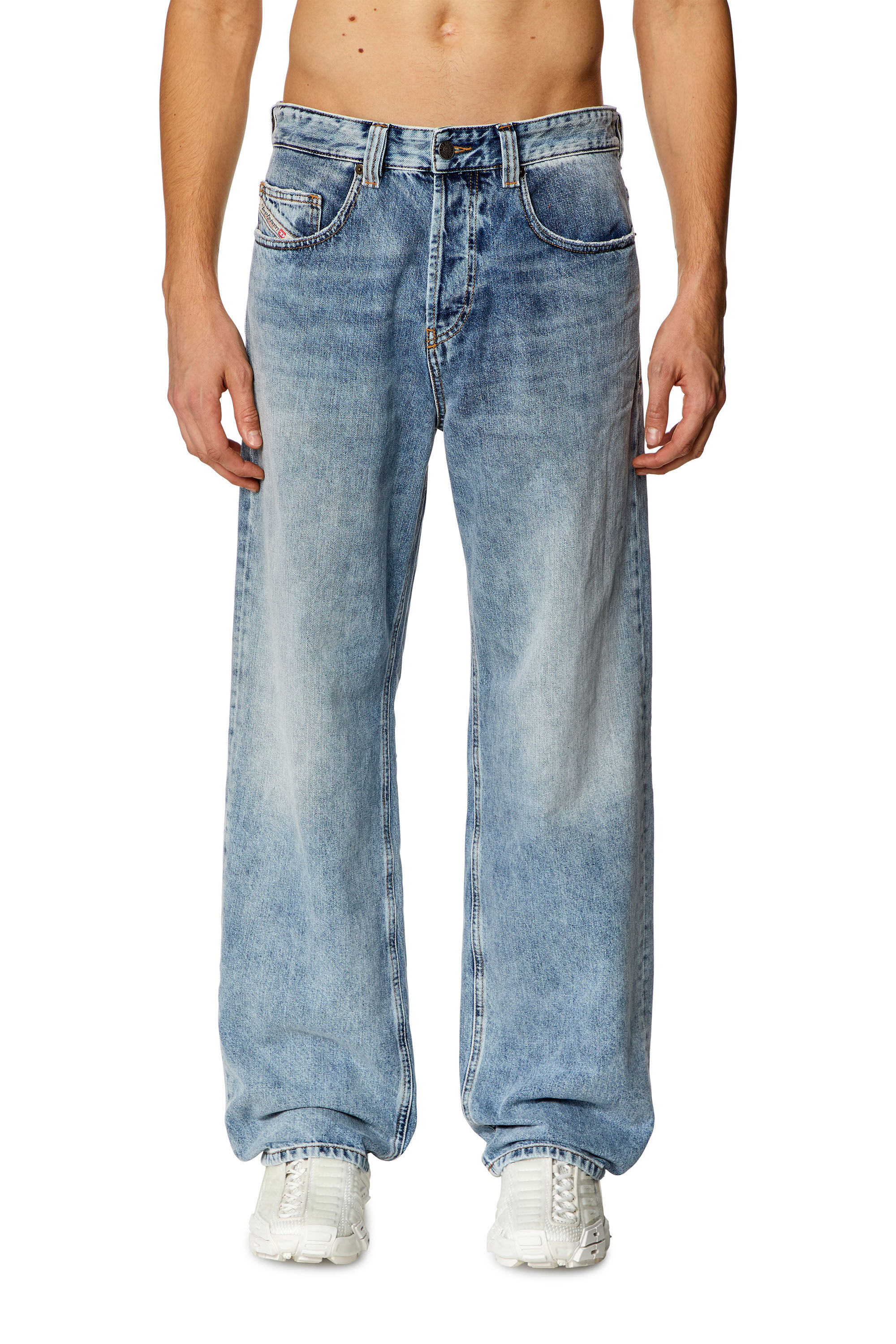 Diesel - Male's Relaxed Jeans 2001 D-Macro 09H57, Light Blue - 3