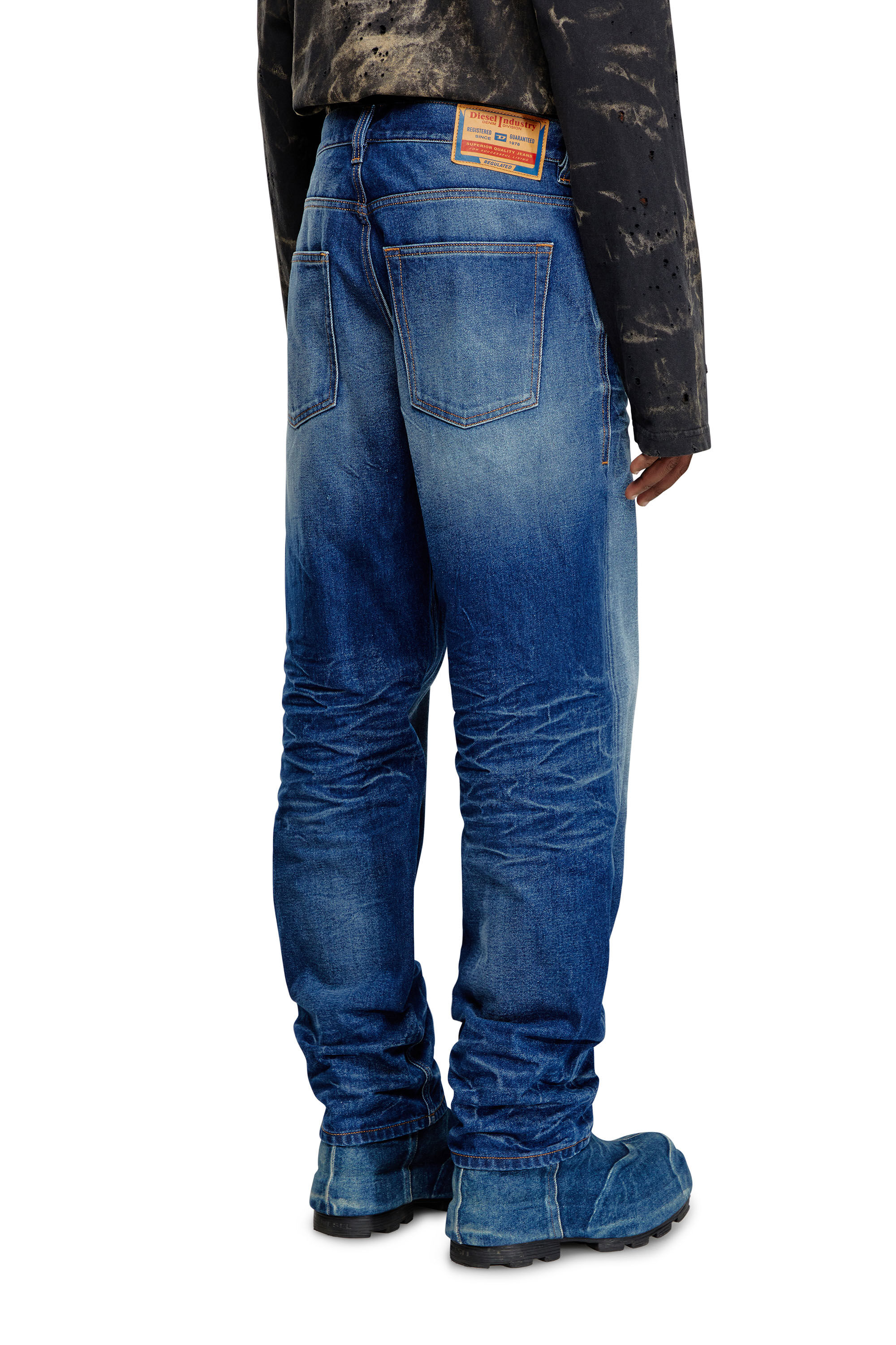 Diesel - Male's Regular Jeans 2010 D-Macs 09I46, Medium Blue - 4