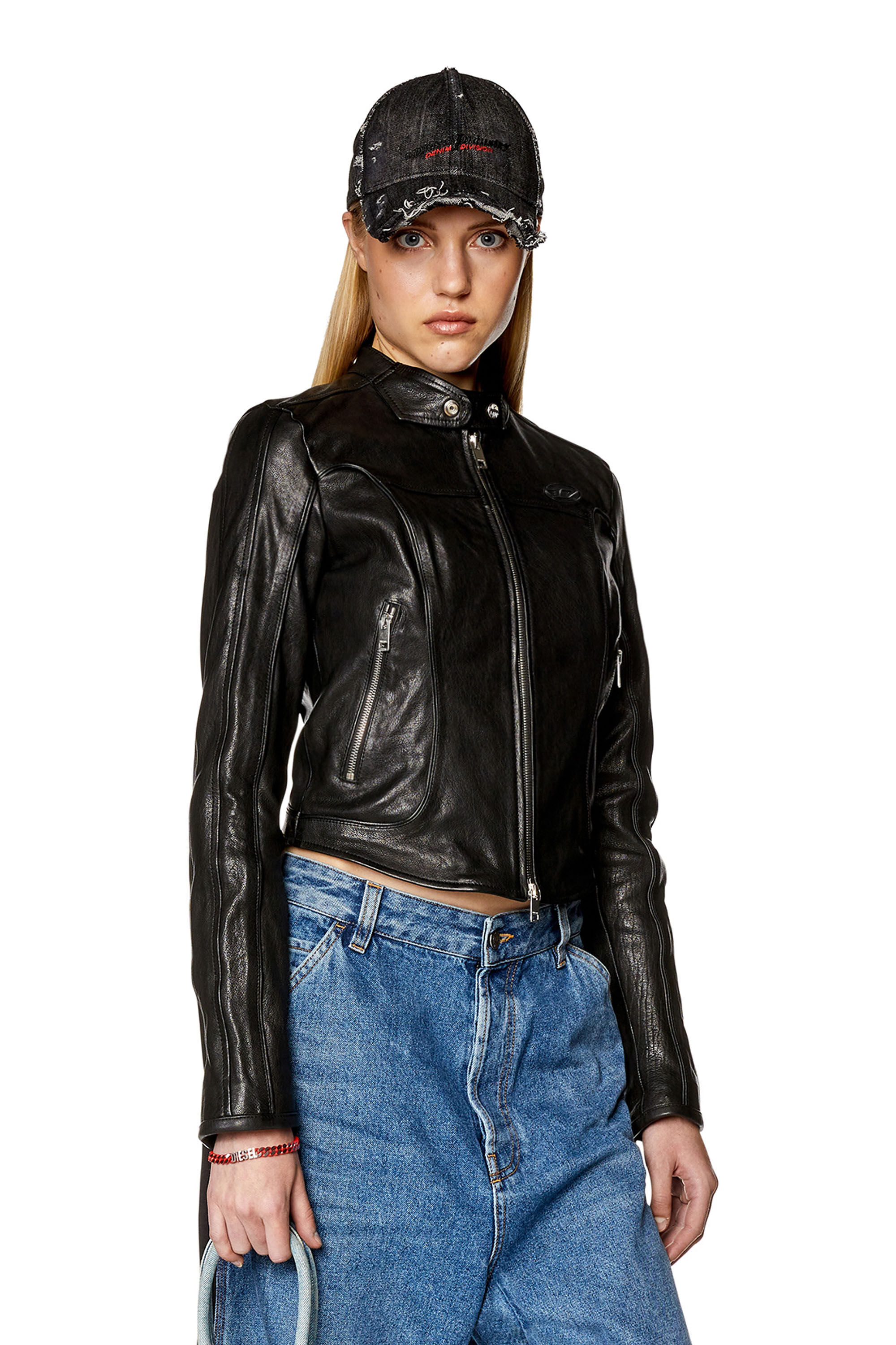 Diesel - L-FOXI, Veste en cuir avec D embossé Femme in Noir - 3