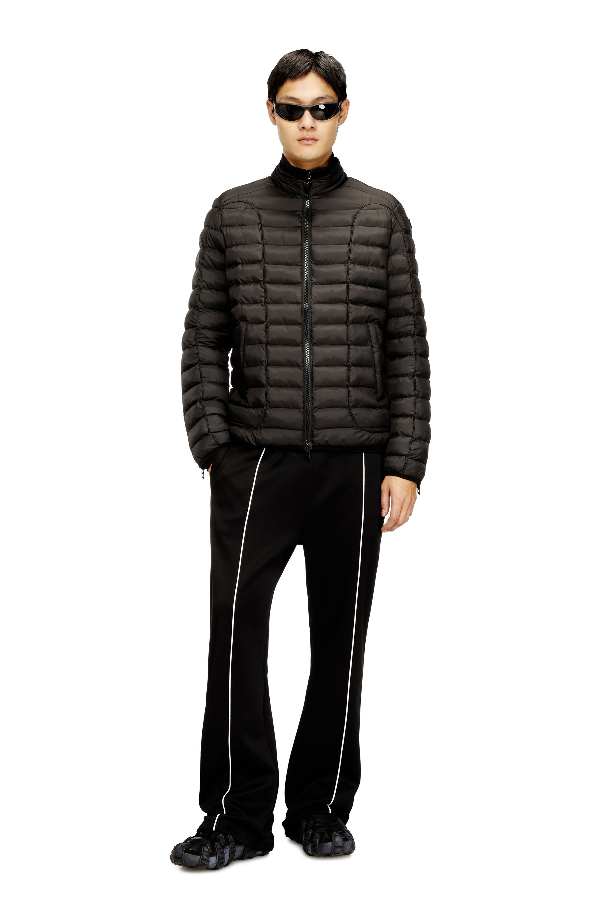 Diesel - W-PILOT, Chaqueta puffer en nailon ligero Hombre in Negro - 1