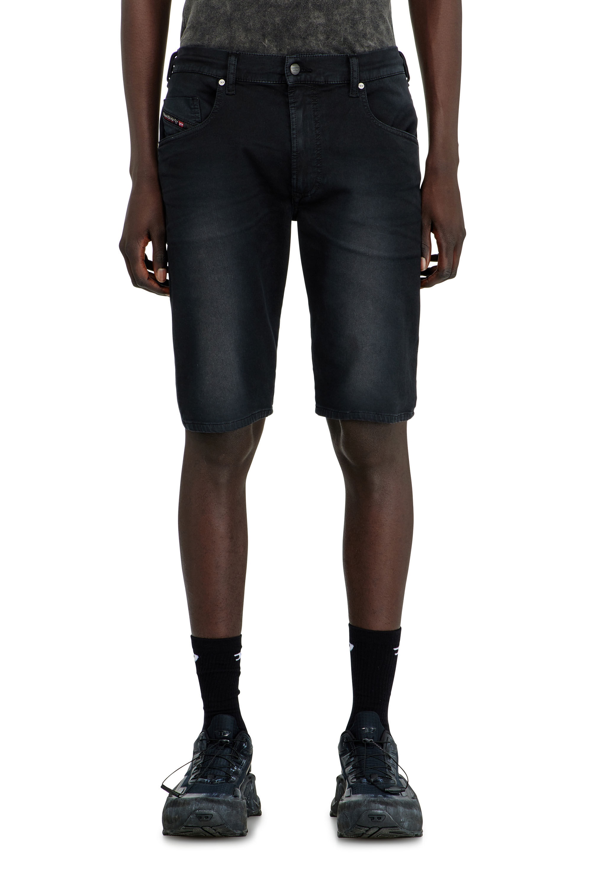 Diesel - 2033 D-KROOLEY-SHORT-BW JOGG, Short slim en denim color&eacute; Homme in Noir - 3