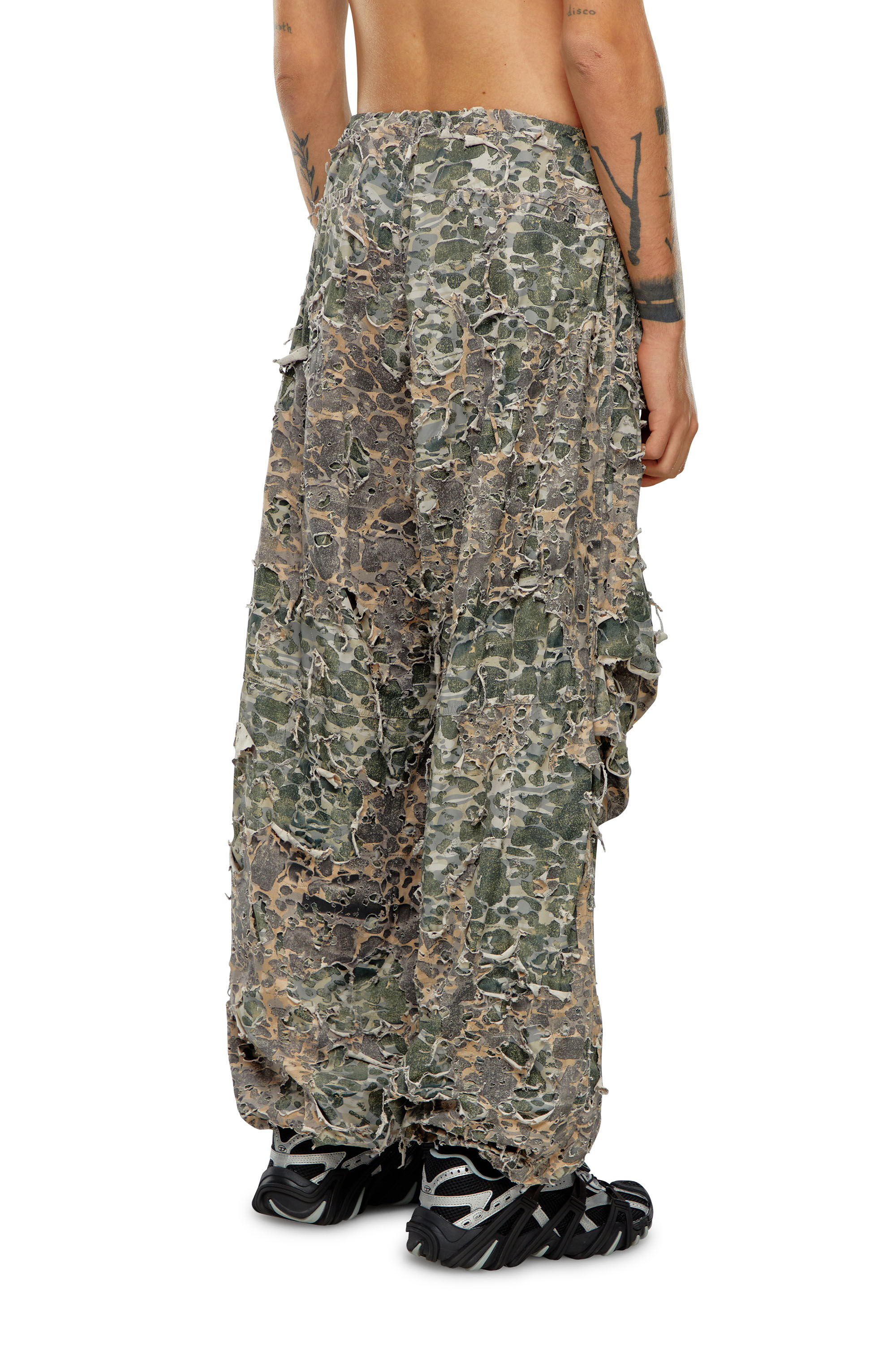Men's Camo pants with destroyed finish | Multicolor | Diesel