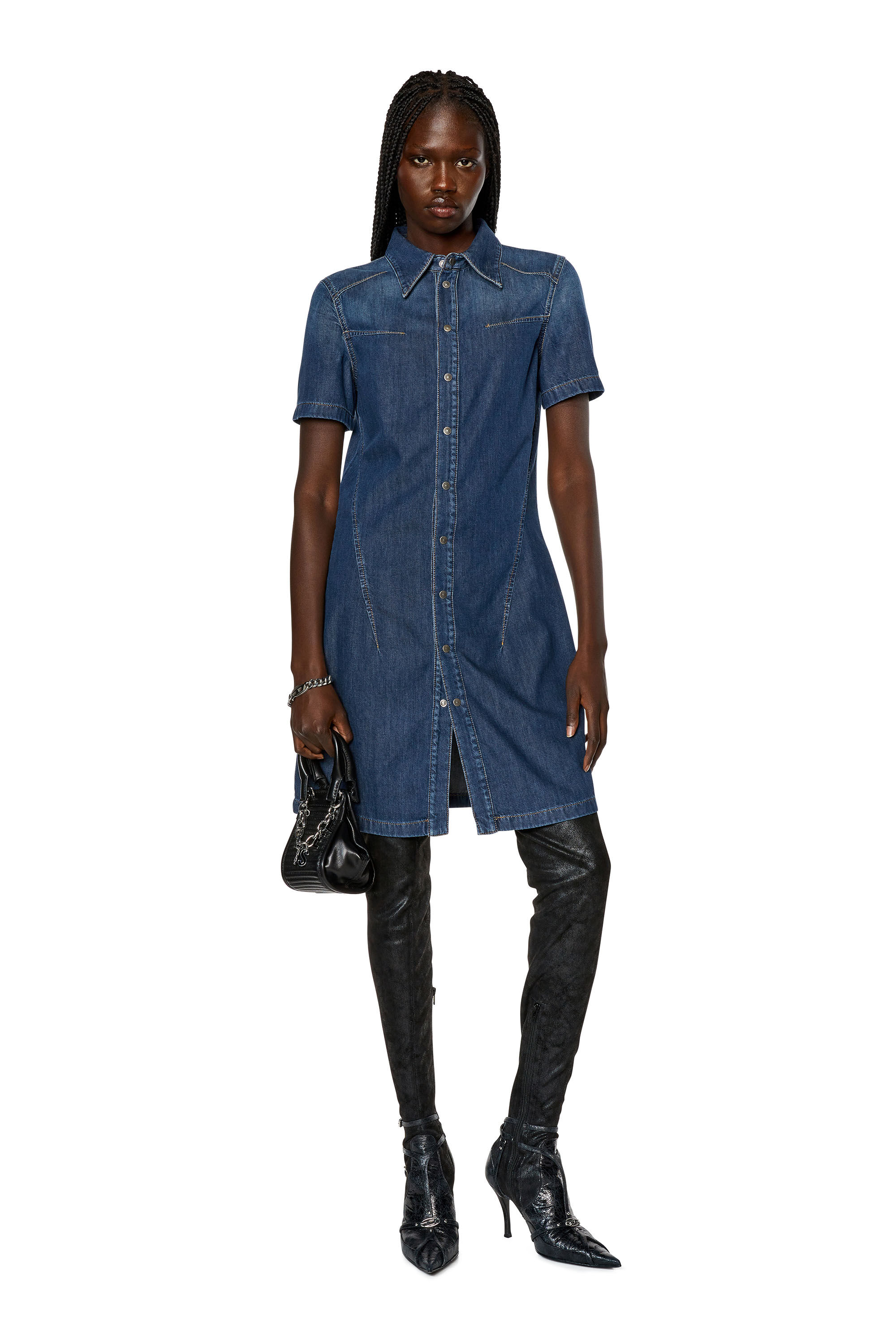 Diesel - DE-SHIRTY, Robe chemise boutonnée en denim stretch Femme in Bleu - 1