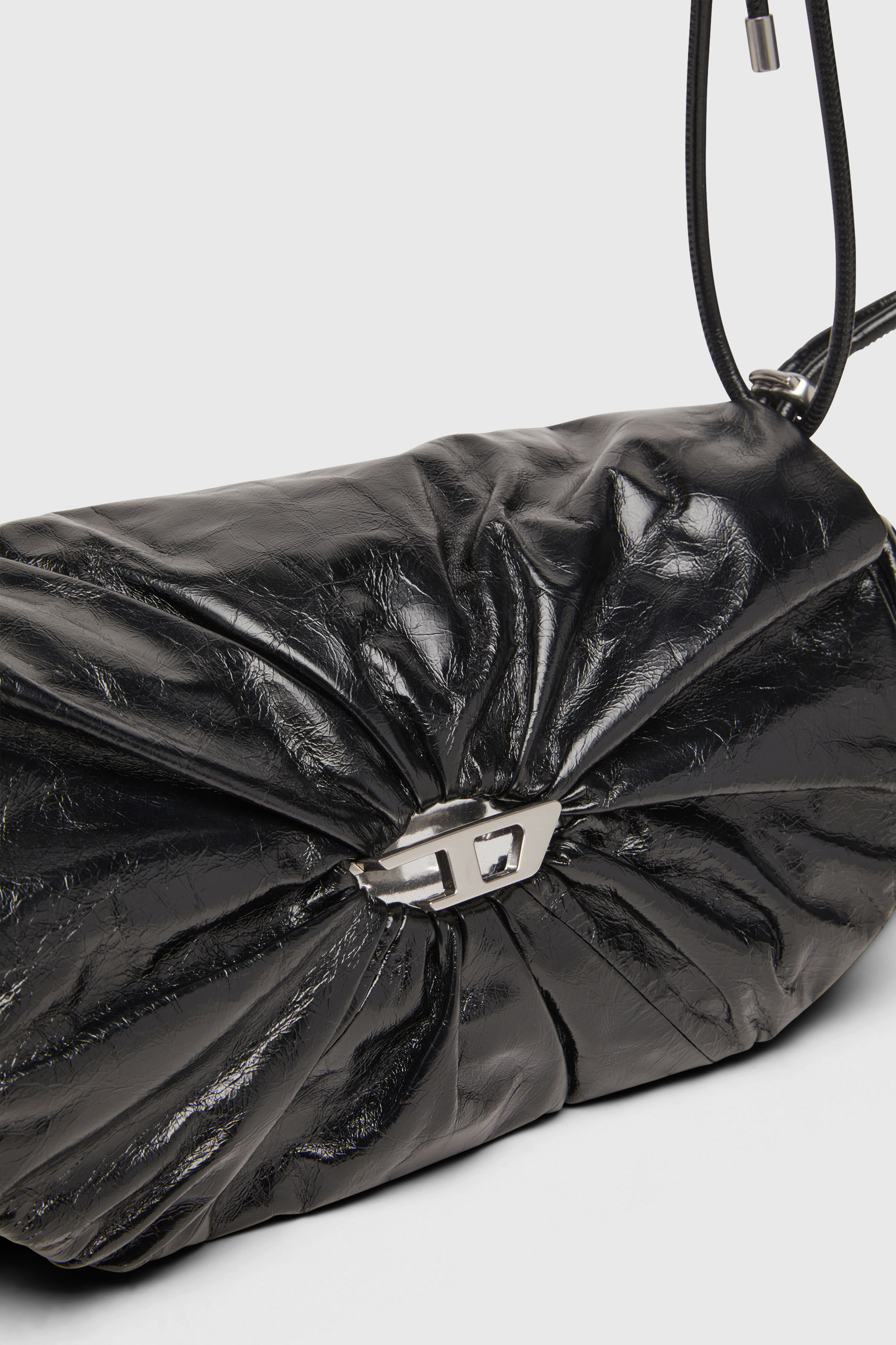 Women's Scrunch-D-Shoulder bag in scrunched shiny leather | Black