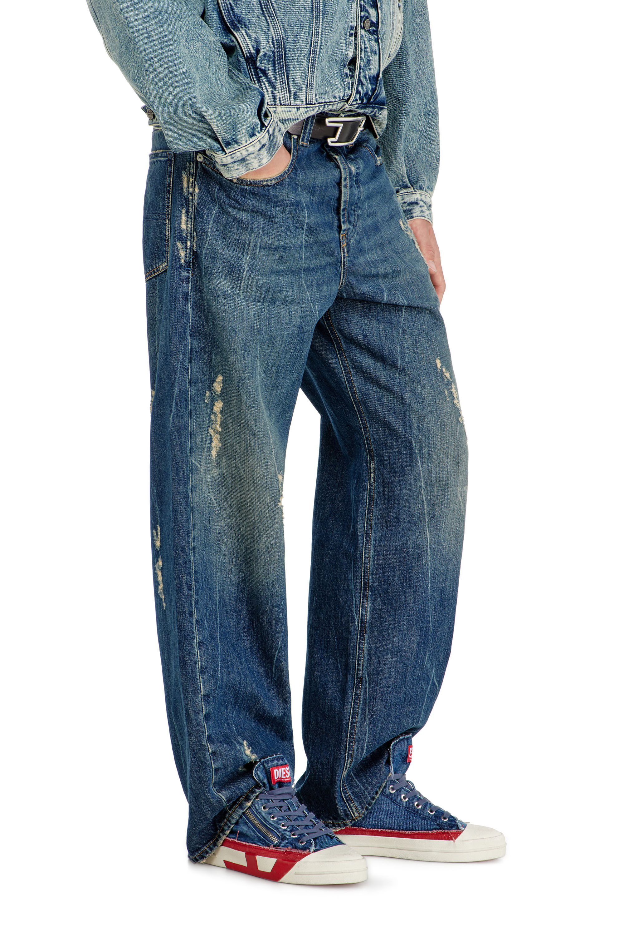 Men's Relaxed Jeans | Medium blue | Diesel 2001 D-Macro