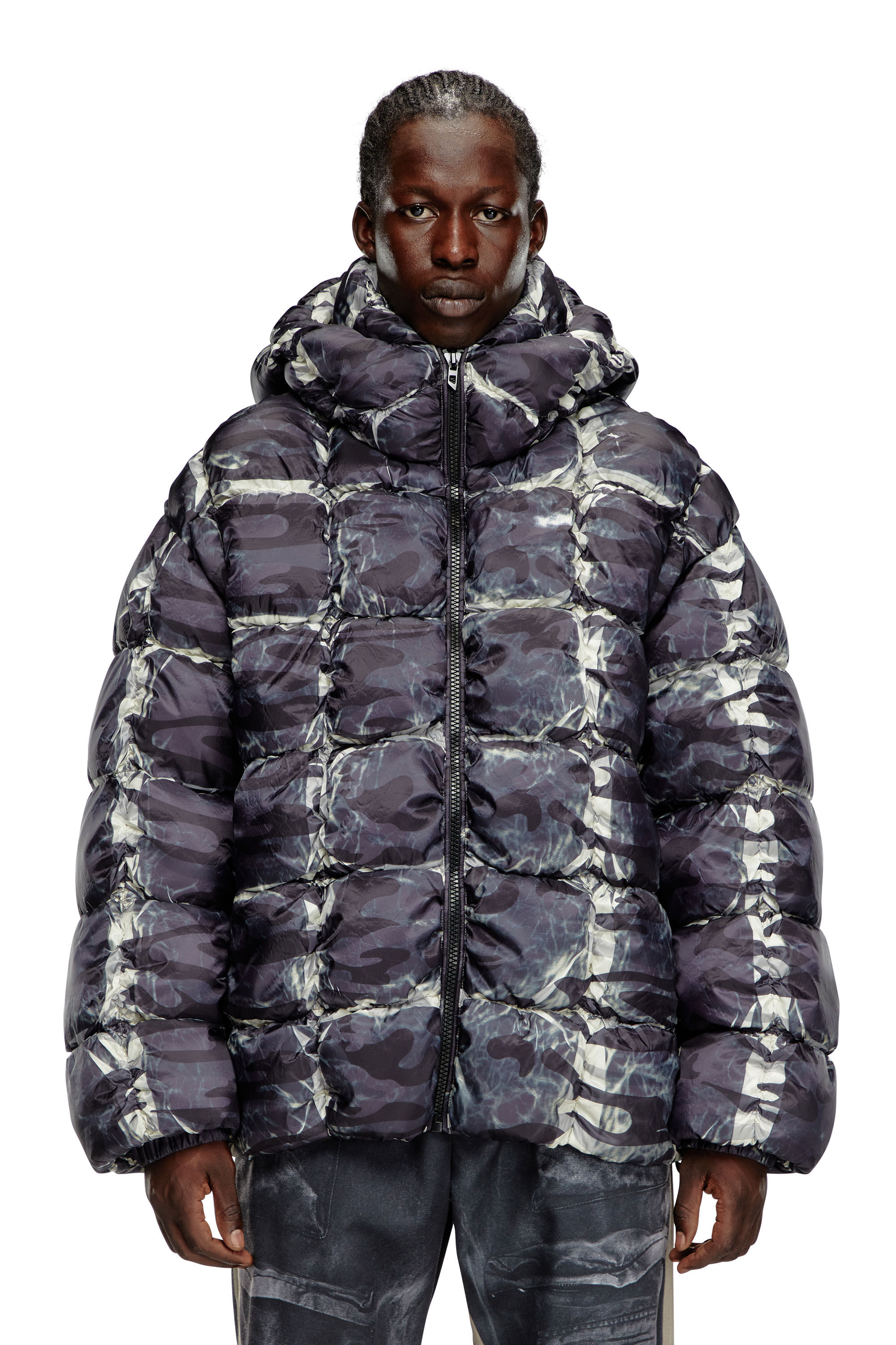 Diesel - W-CLAUS-CAMU, Male's Hooded puffer jacket with camo print in Grey - 3