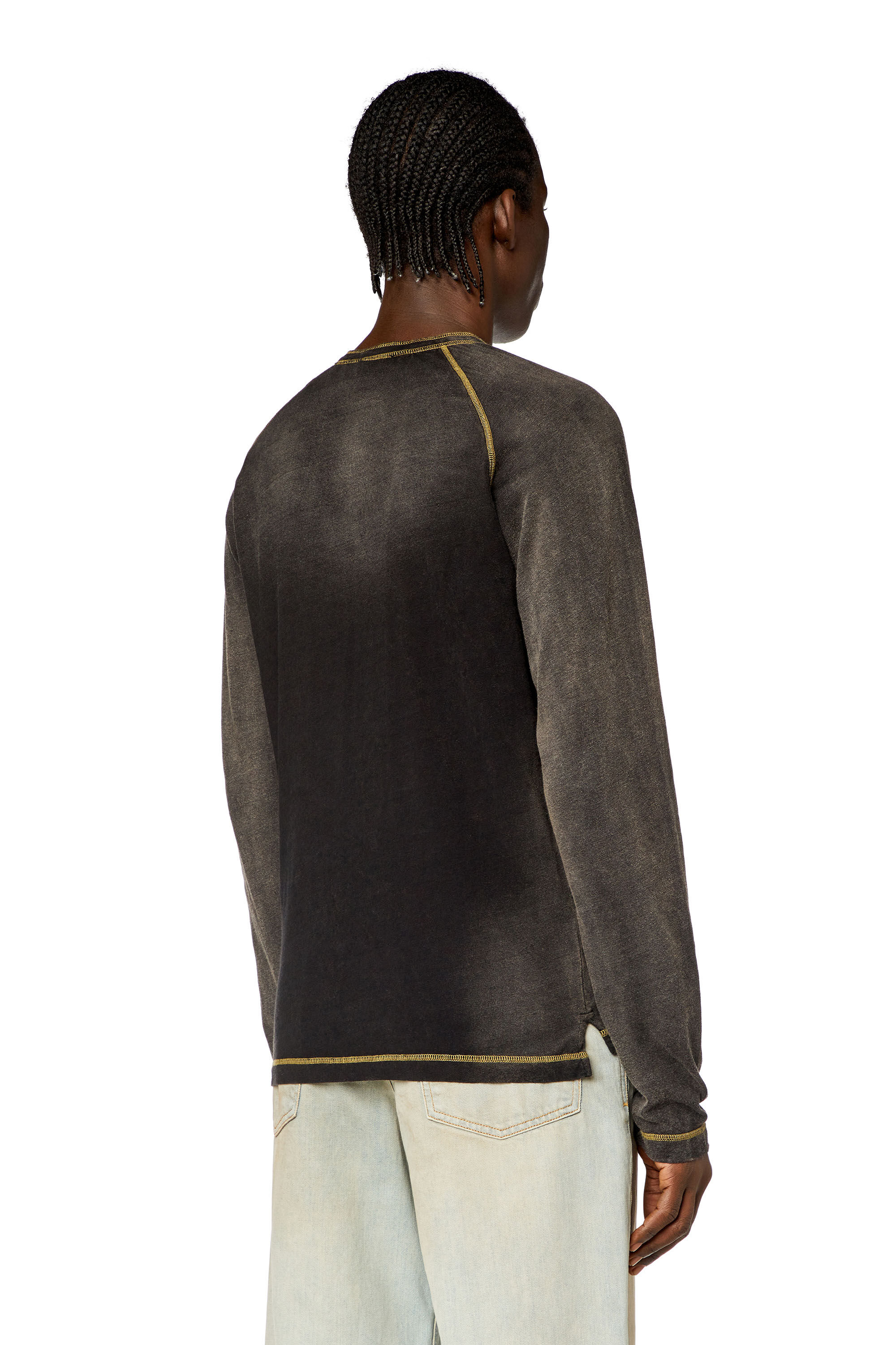 Diesel - T-RISY, T-shirt Henley avec effet délavé par le soleil Homme in Noir - 4