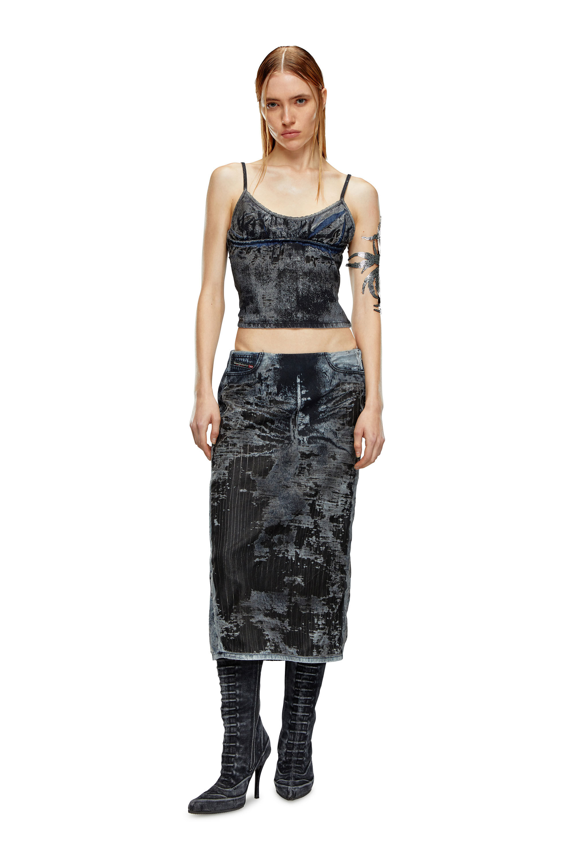 Diesel - DE-VERNI-FSE, Top en denim dévoré à fines rayures Femme in Noir - 1