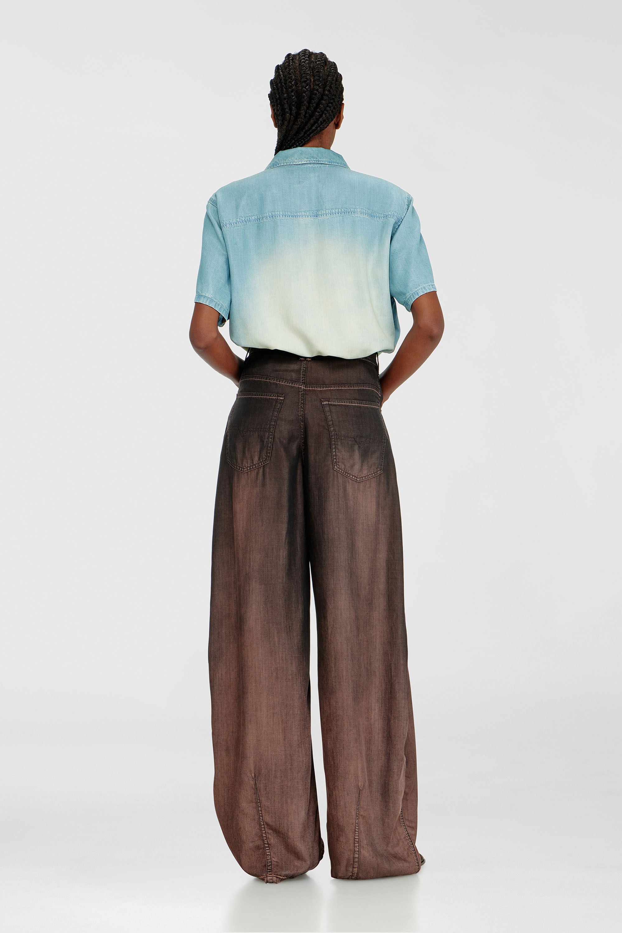 Diesel - Female's Relaxed Jeans 1987 D-Khelz 068YF, Brown - 3