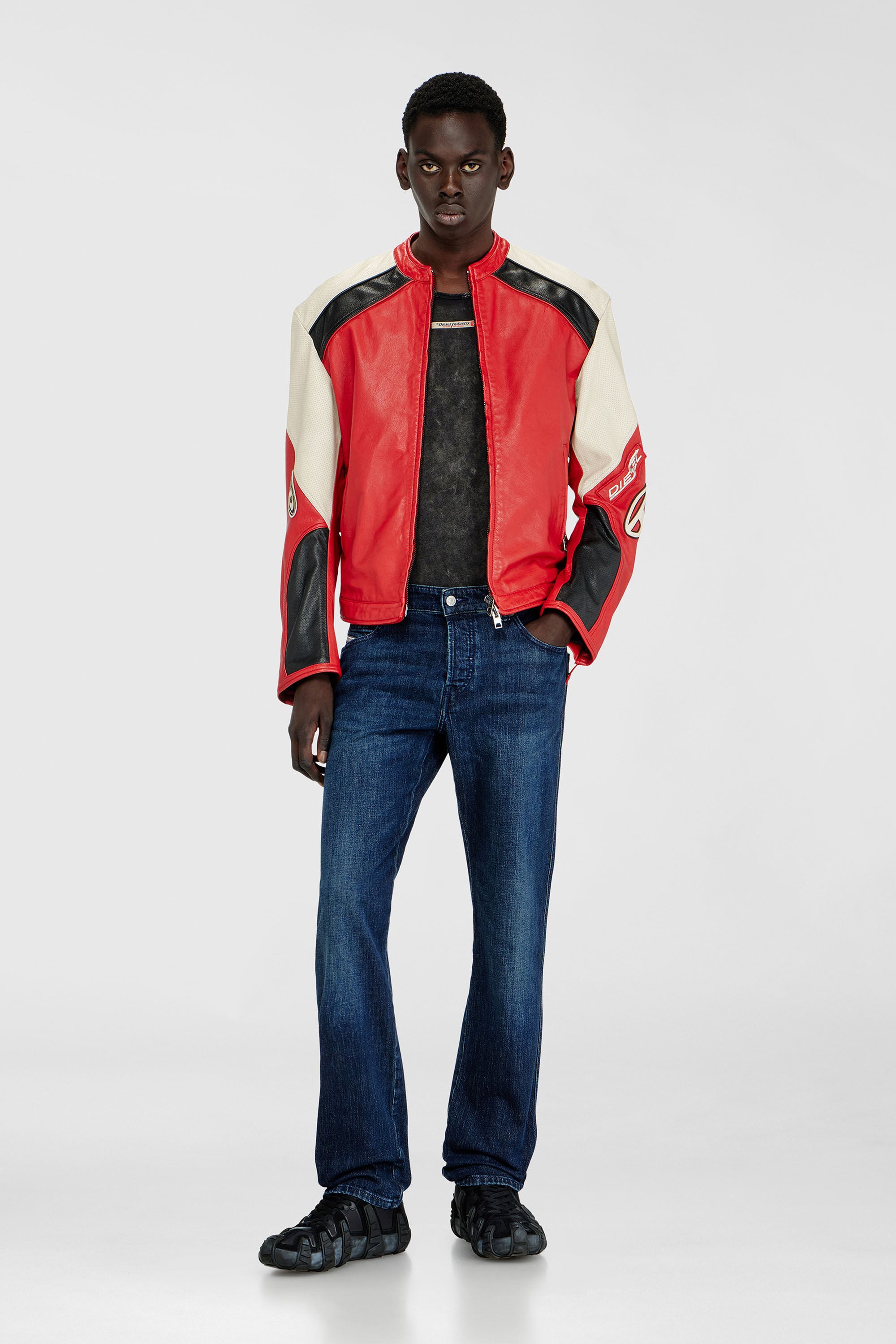 Men's Slim Dark Blue Jeans: Slim Straight Fit | Diesel®