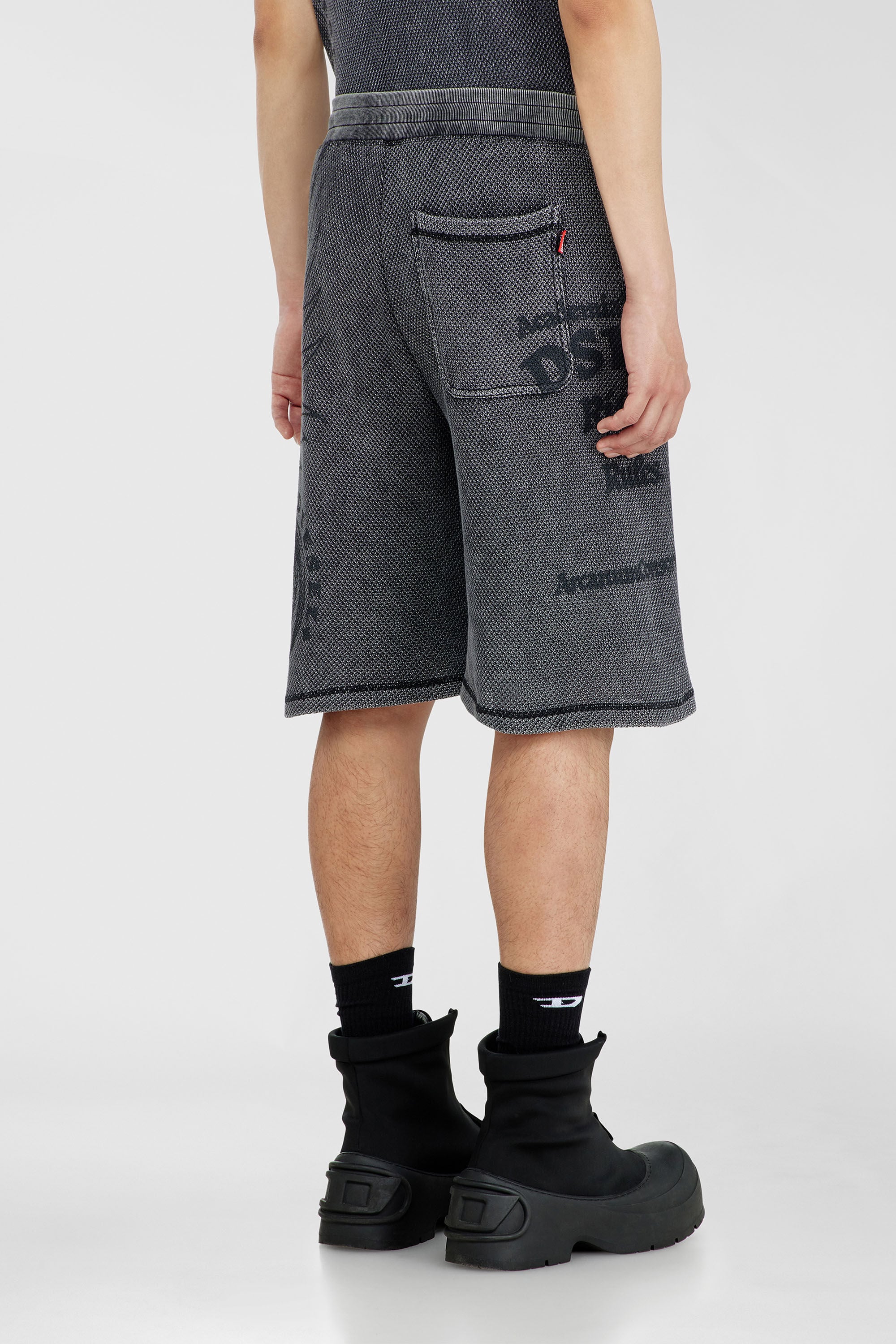 Diesel - P-ERRY, Male's Mesh cotton sweatshorts with prints in Grey - 4