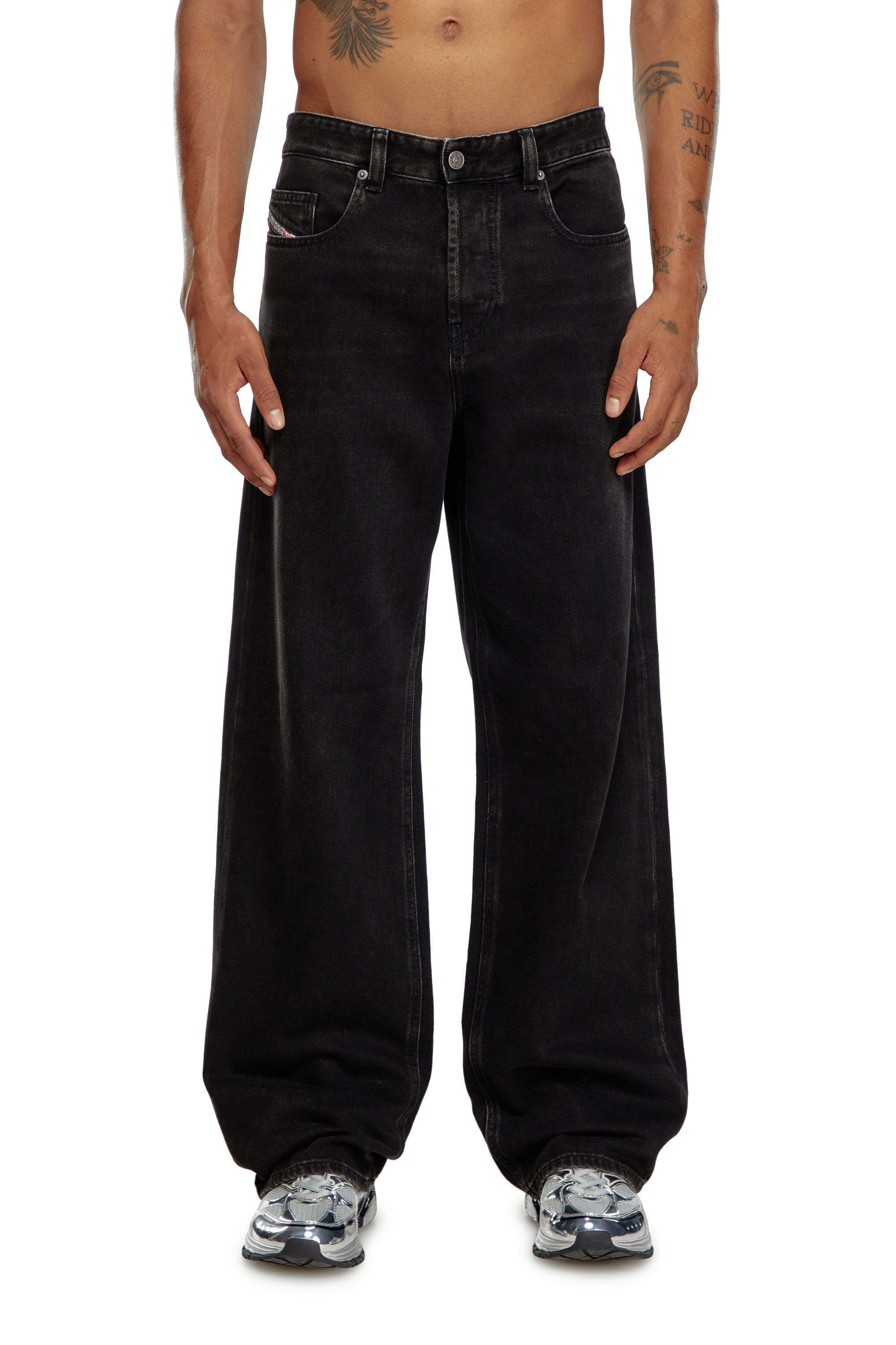 【ディーゼル】Relaxed Jeans 2001 D-Macro 09i35 Men's Regular Jeans | Black/Dark grey | Diesel 2001 D-Macro