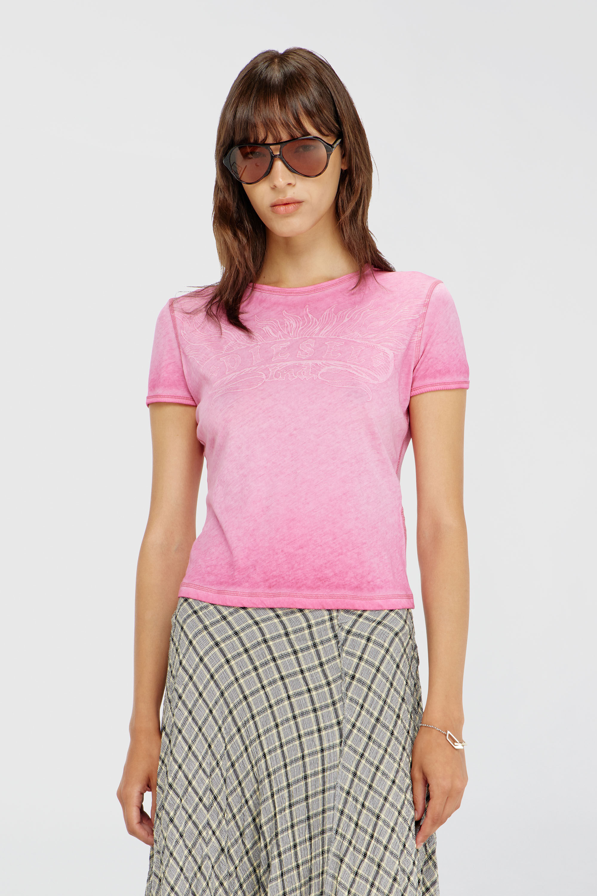 Women's Slim T-shirt with tonal logo print | Pink | Diesel {{Country}}