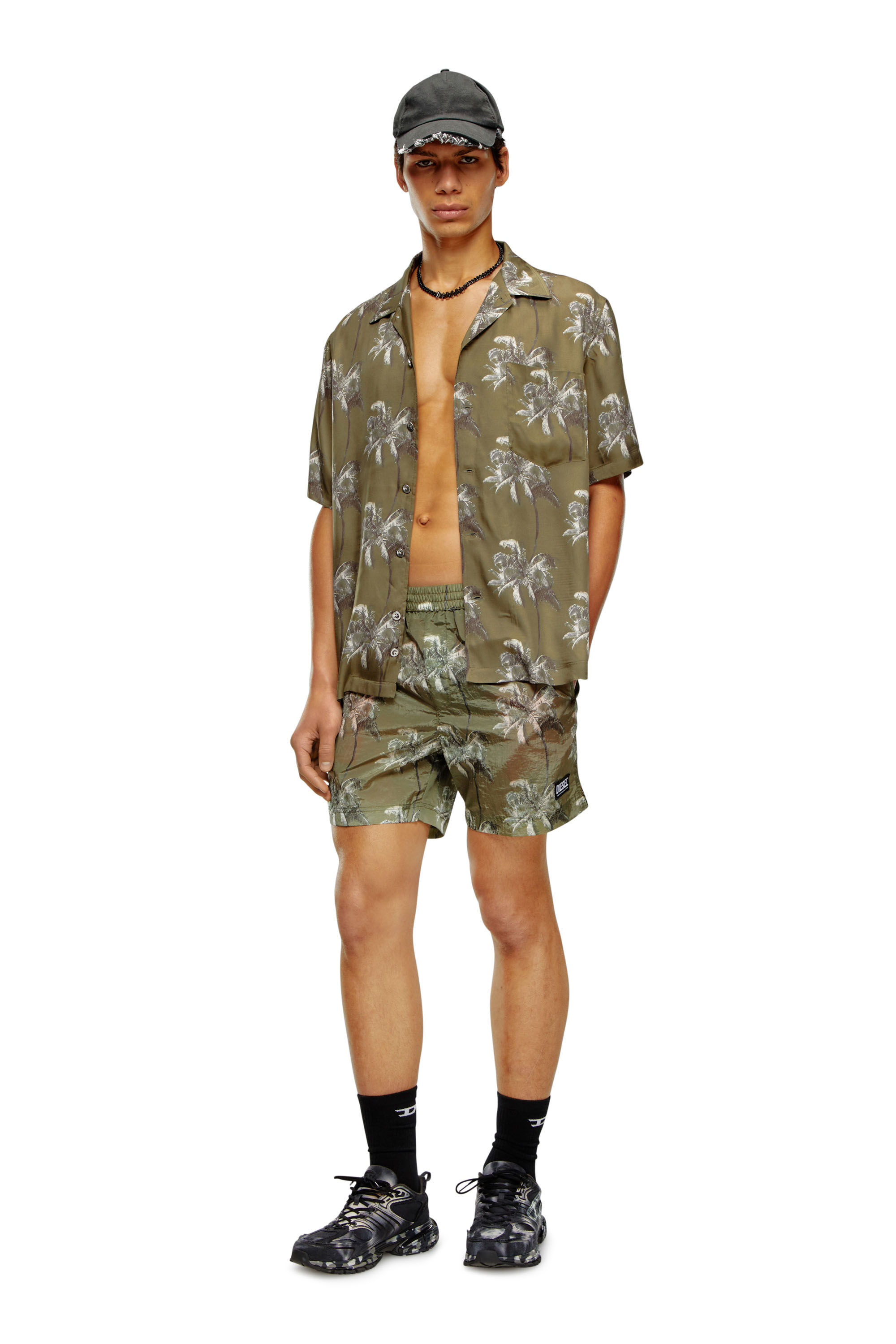 Diesel - BMOWT-ADRIAN, Chemise de plage avec imprimé palmier Homme in Marron - 2