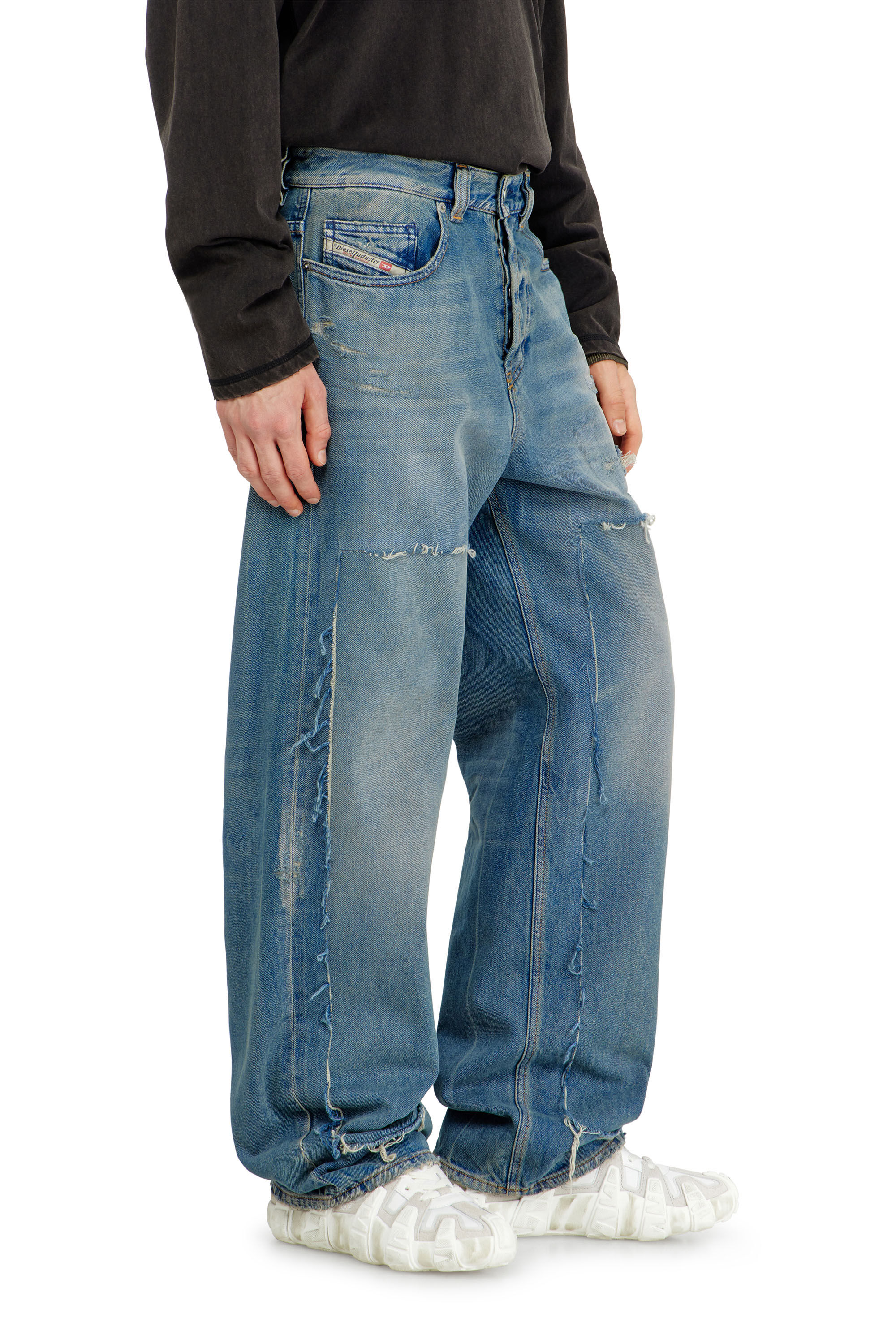Men's Relaxed Jeans | Medium blue | Diesel 2001 D-Macro